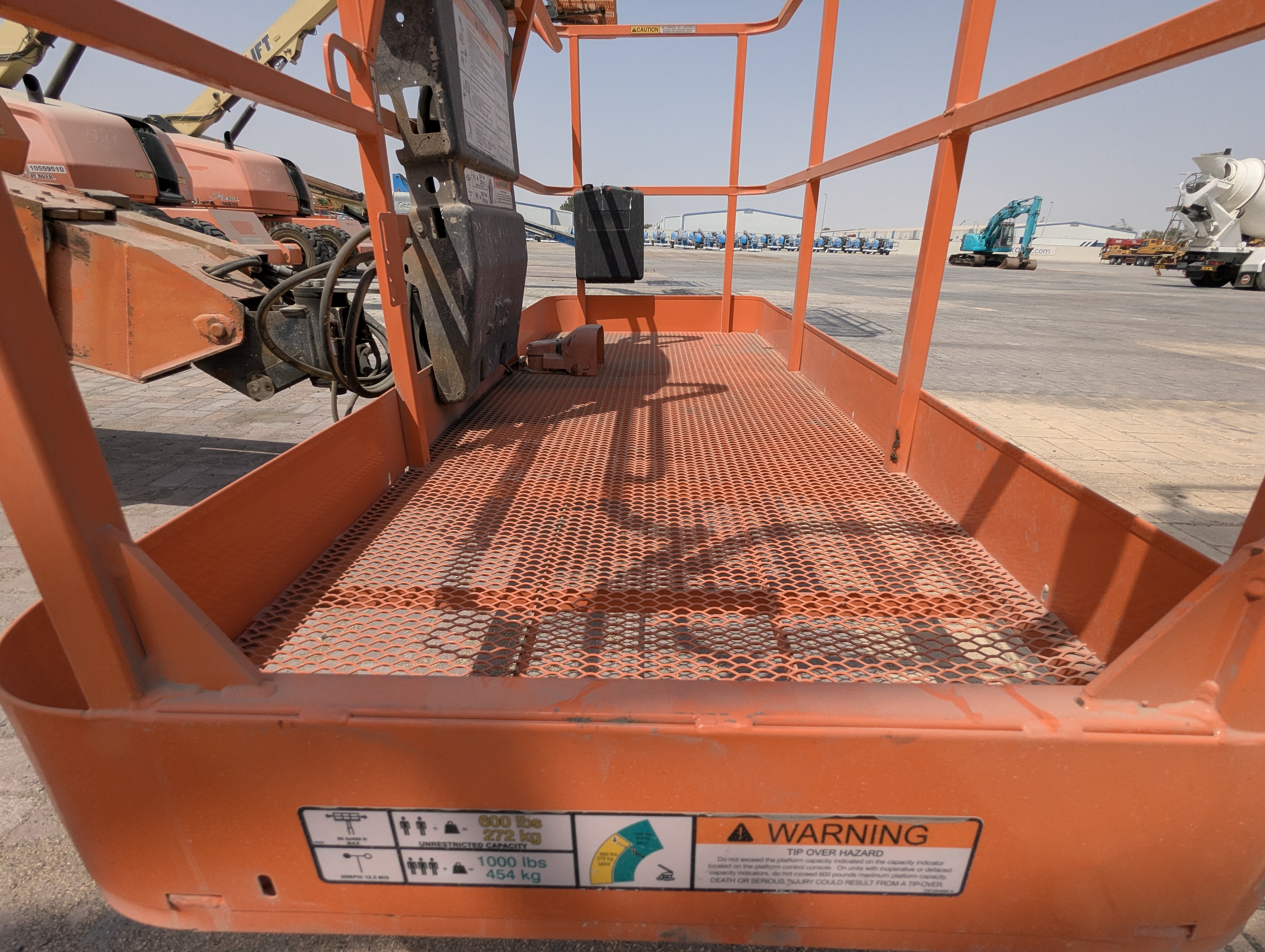 BLA-010-JLG-600S-Boom-lifts-inspection-Structure-Steps/ladders-1