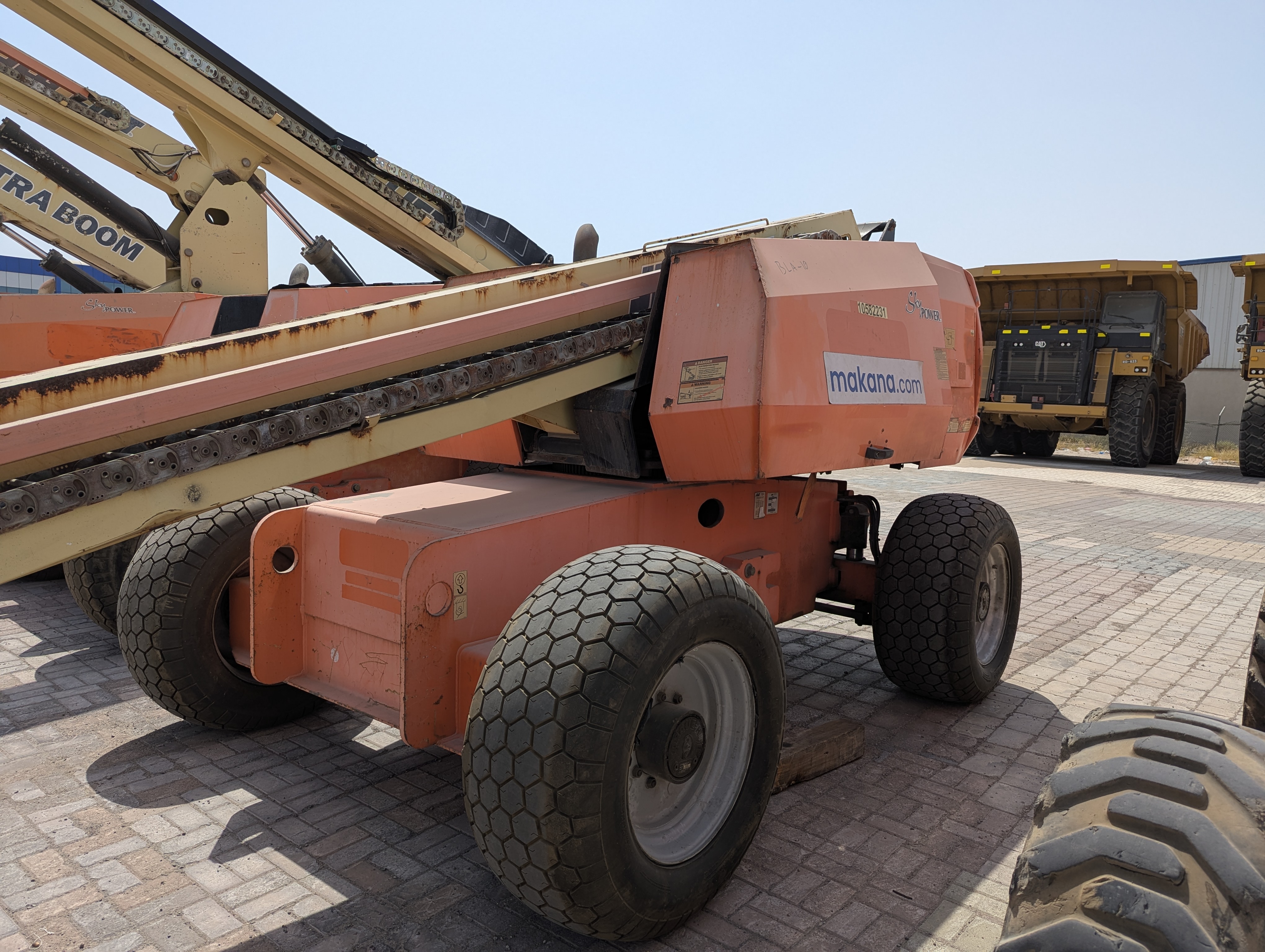 BLA-010-JLG-600S-Boom-lifts-inspection-Structure-Paint-1