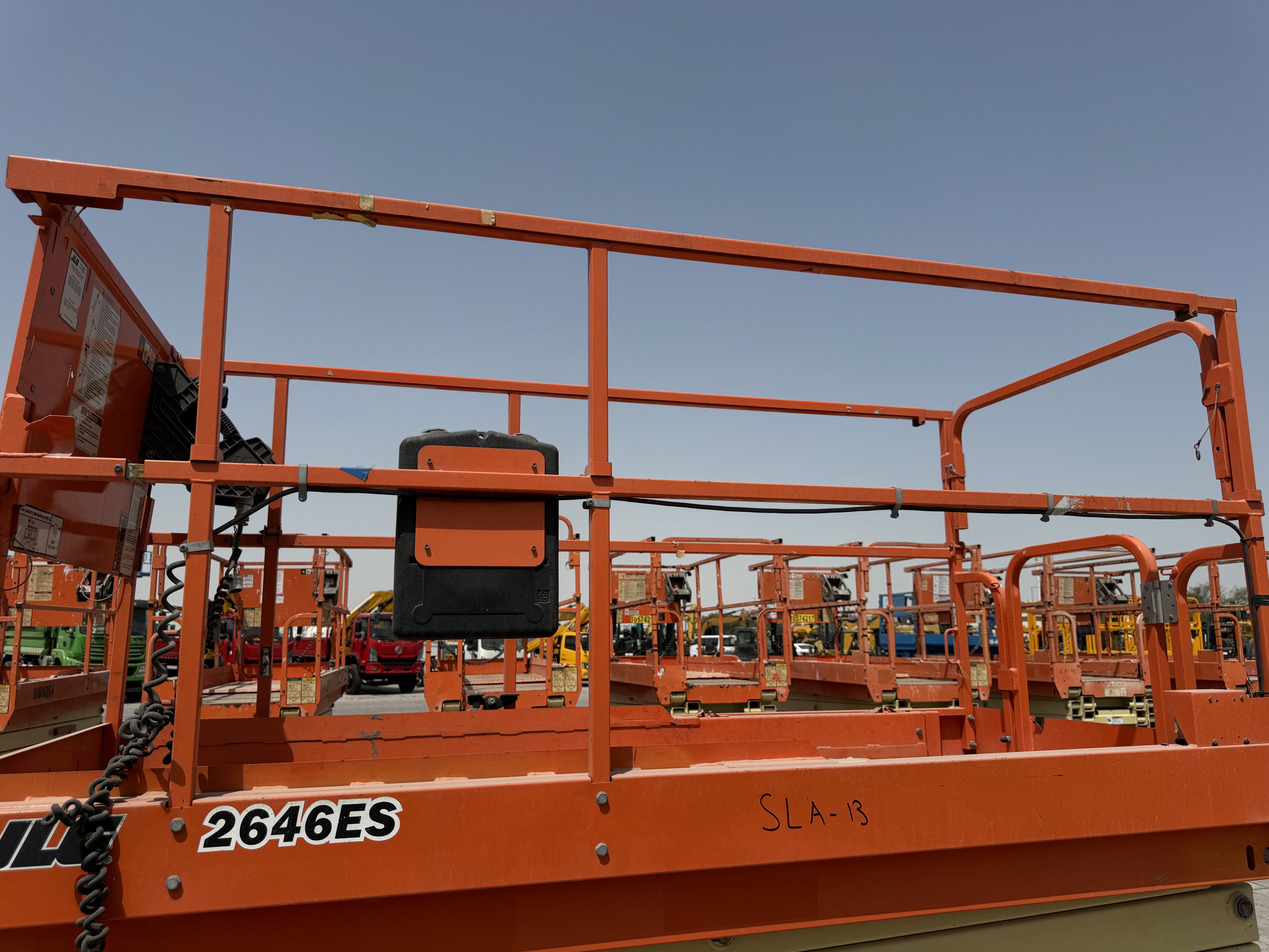 SLA-013-JLG-2646ES-Scissor-lifts-inspection-Structure-Guard-rail-1