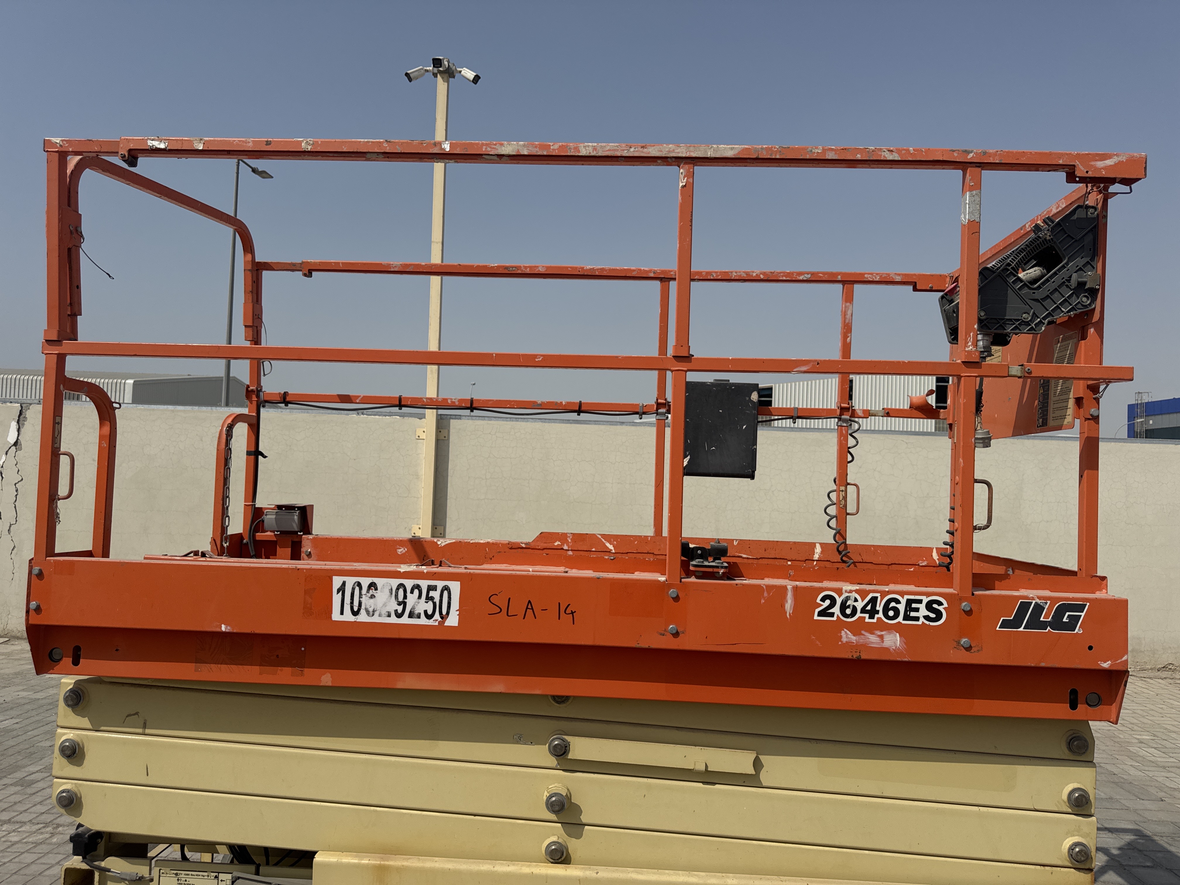 SLA-014-JLG-2646ES-Scissor-lifts-inspection-Structure-Guard-rail-1