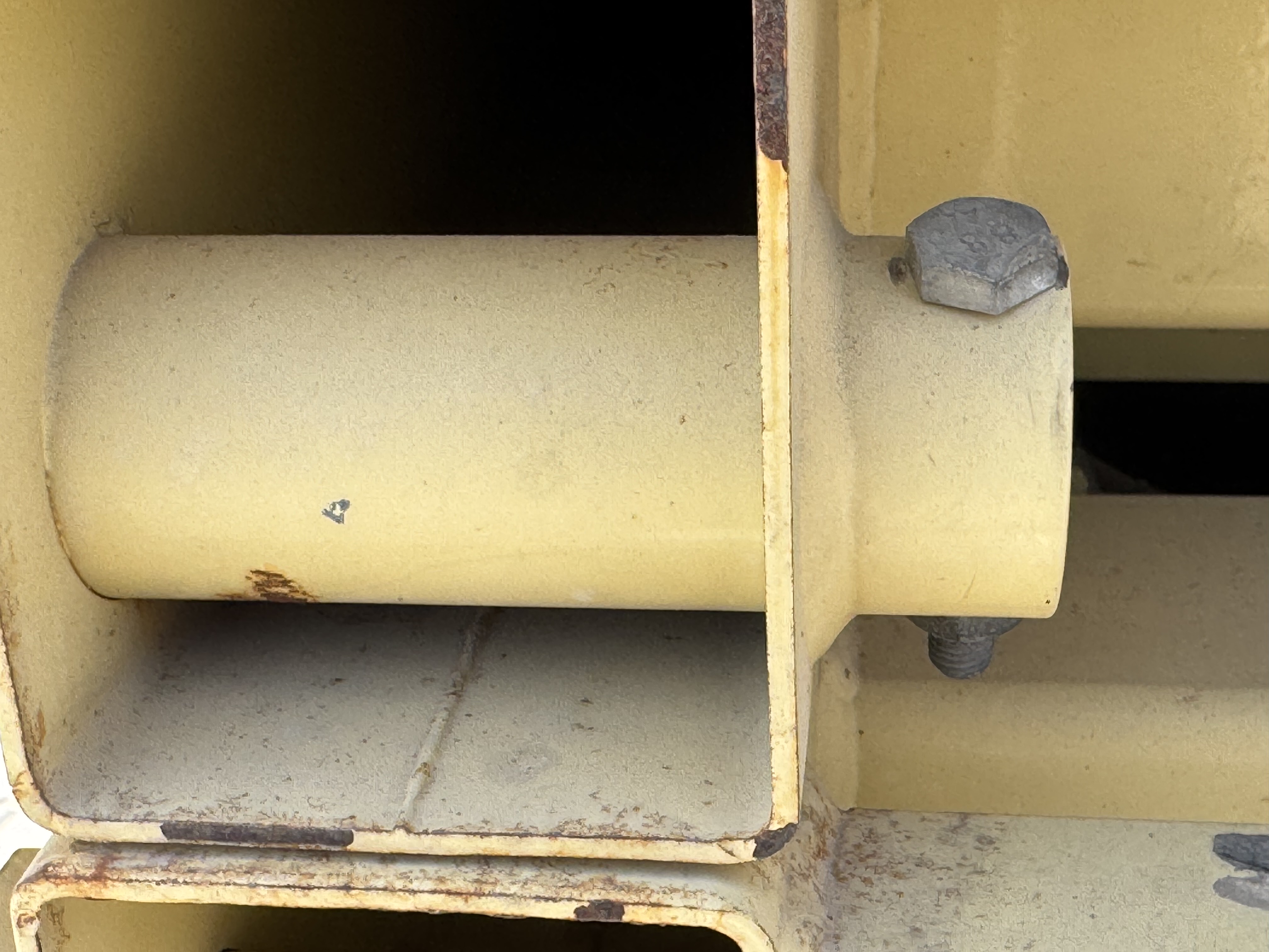 SLA-014-JLG-2646ES-Scissor-lifts-inspection-Hydraulics-Hydraulic-pins-/-locks-1