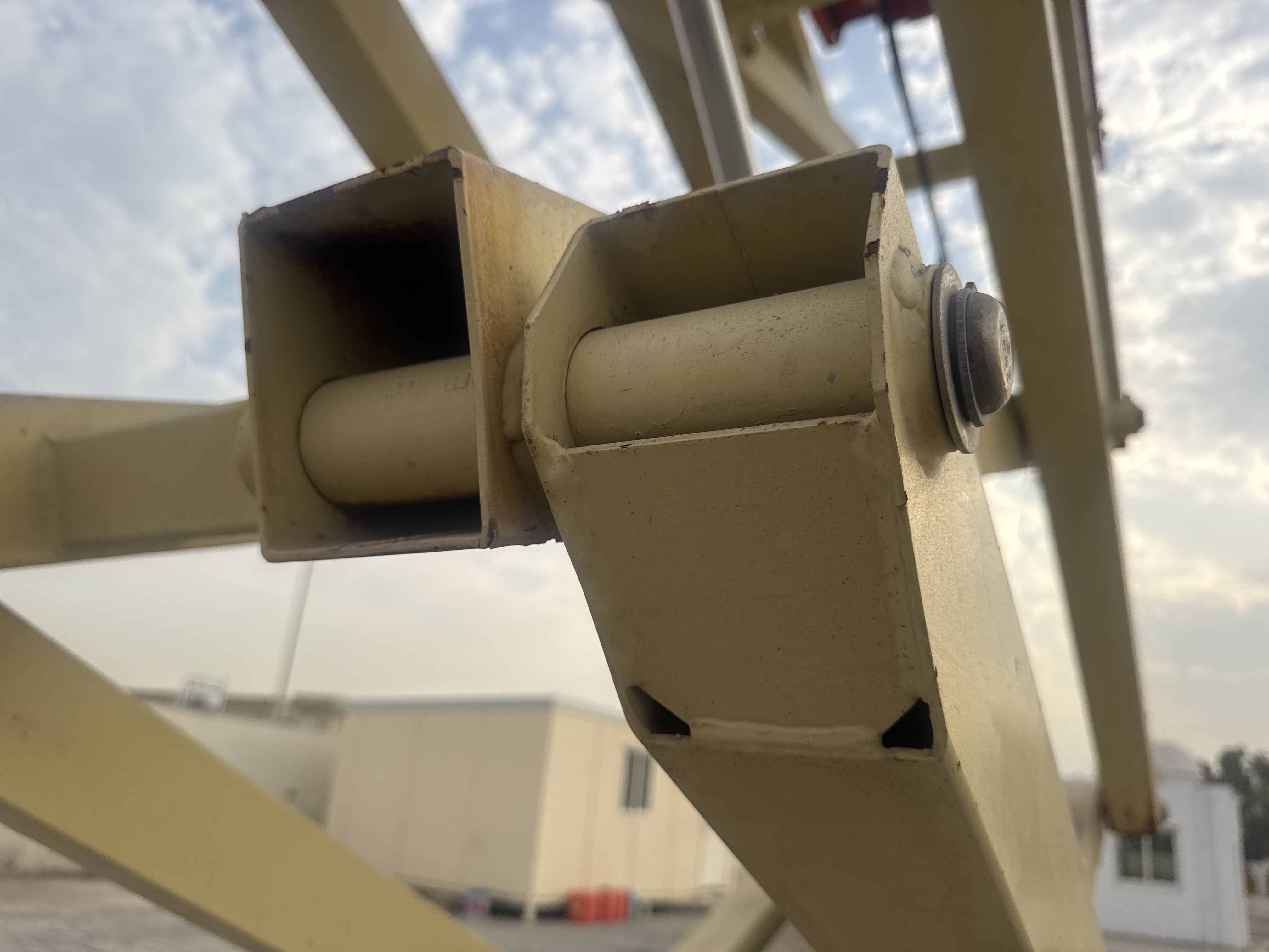 SLA-015-JLG-2646ES-Scissor-lifts-inspection-Structure-Pin-connections-1