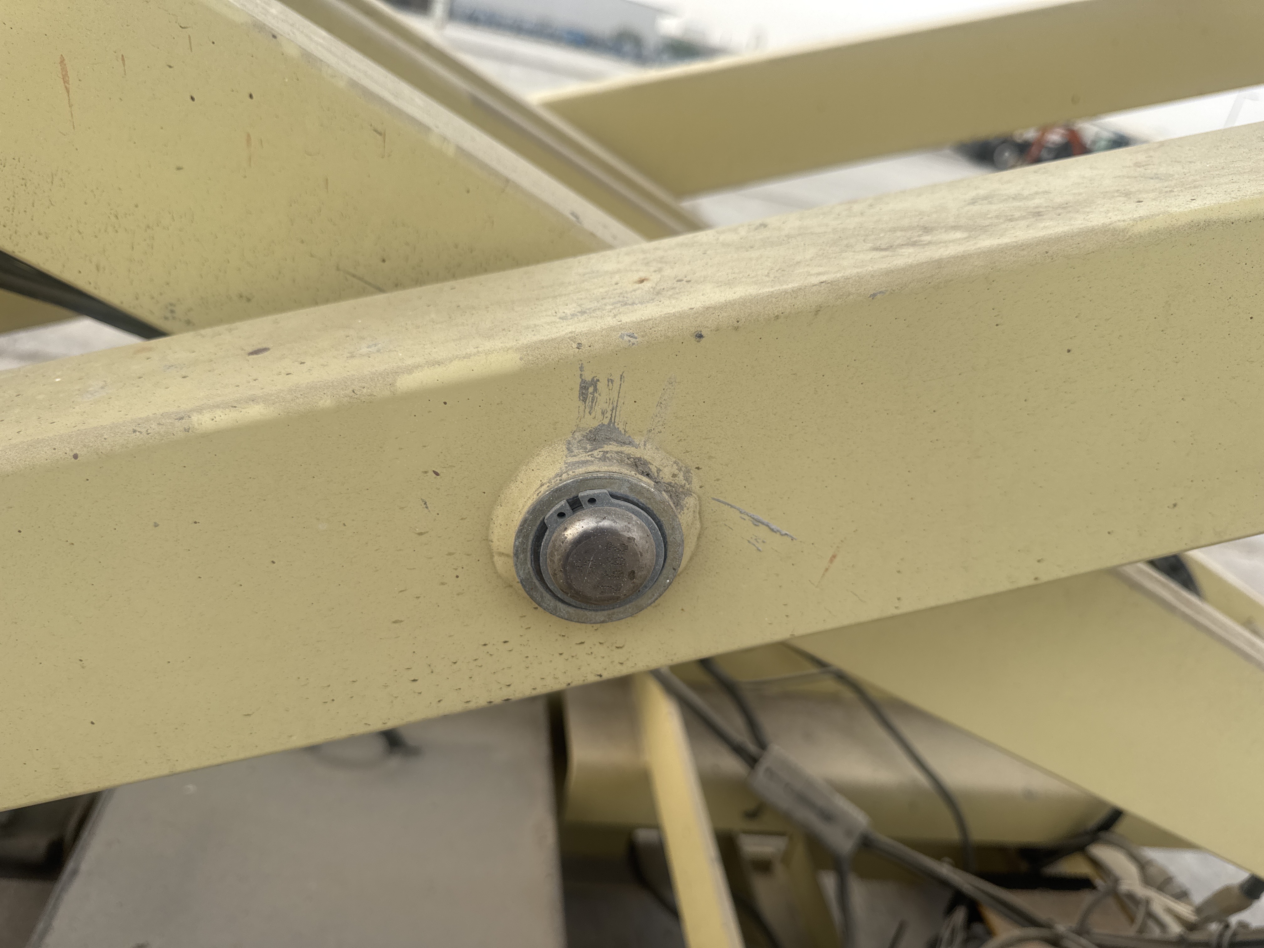 SLA-015-JLG-2646ES-Scissor-lifts-inspection-Structure-Pin-connections-1