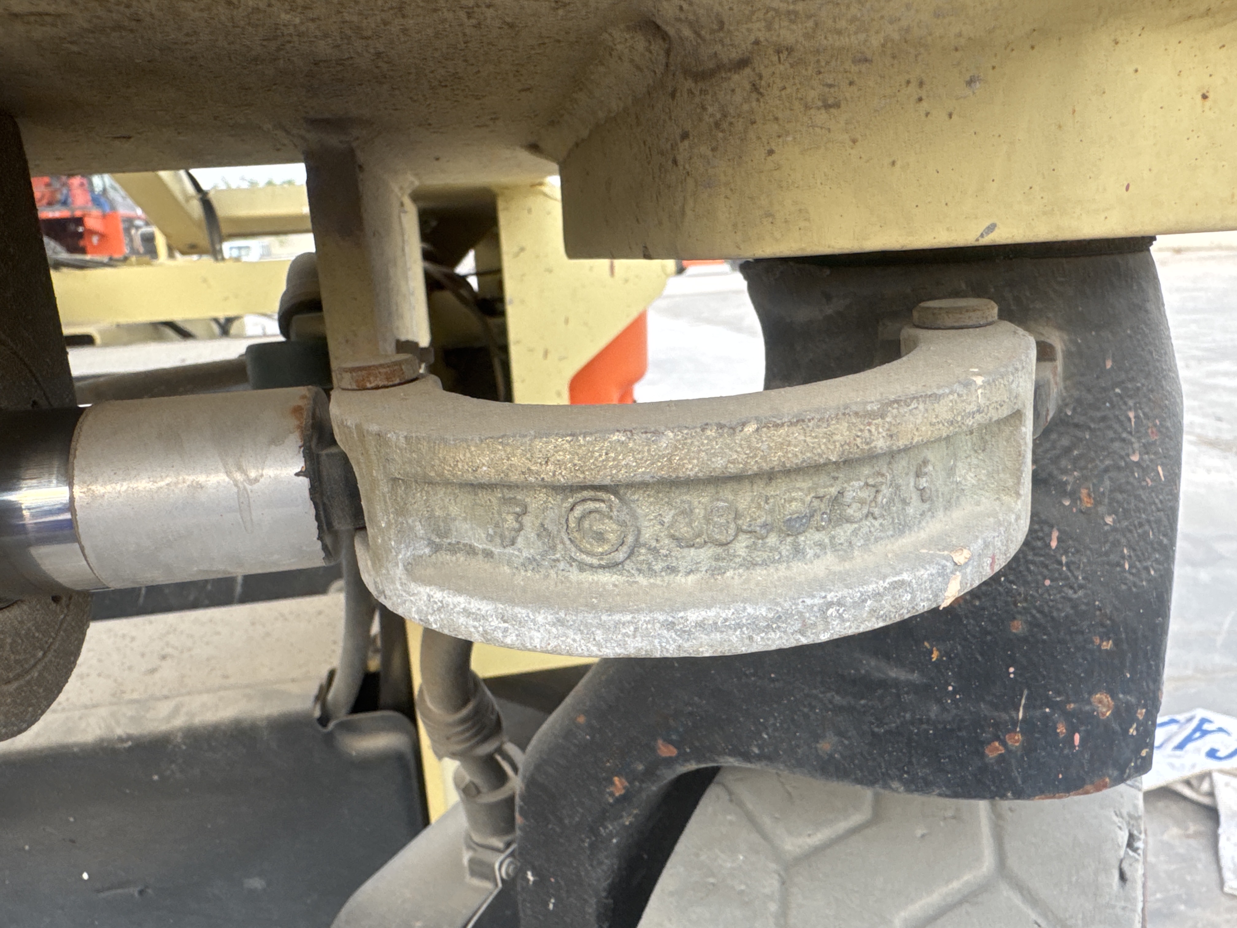 SLA-015-JLG-2646ES-Scissor-lifts-inspection-Structure-Pin-connections-1