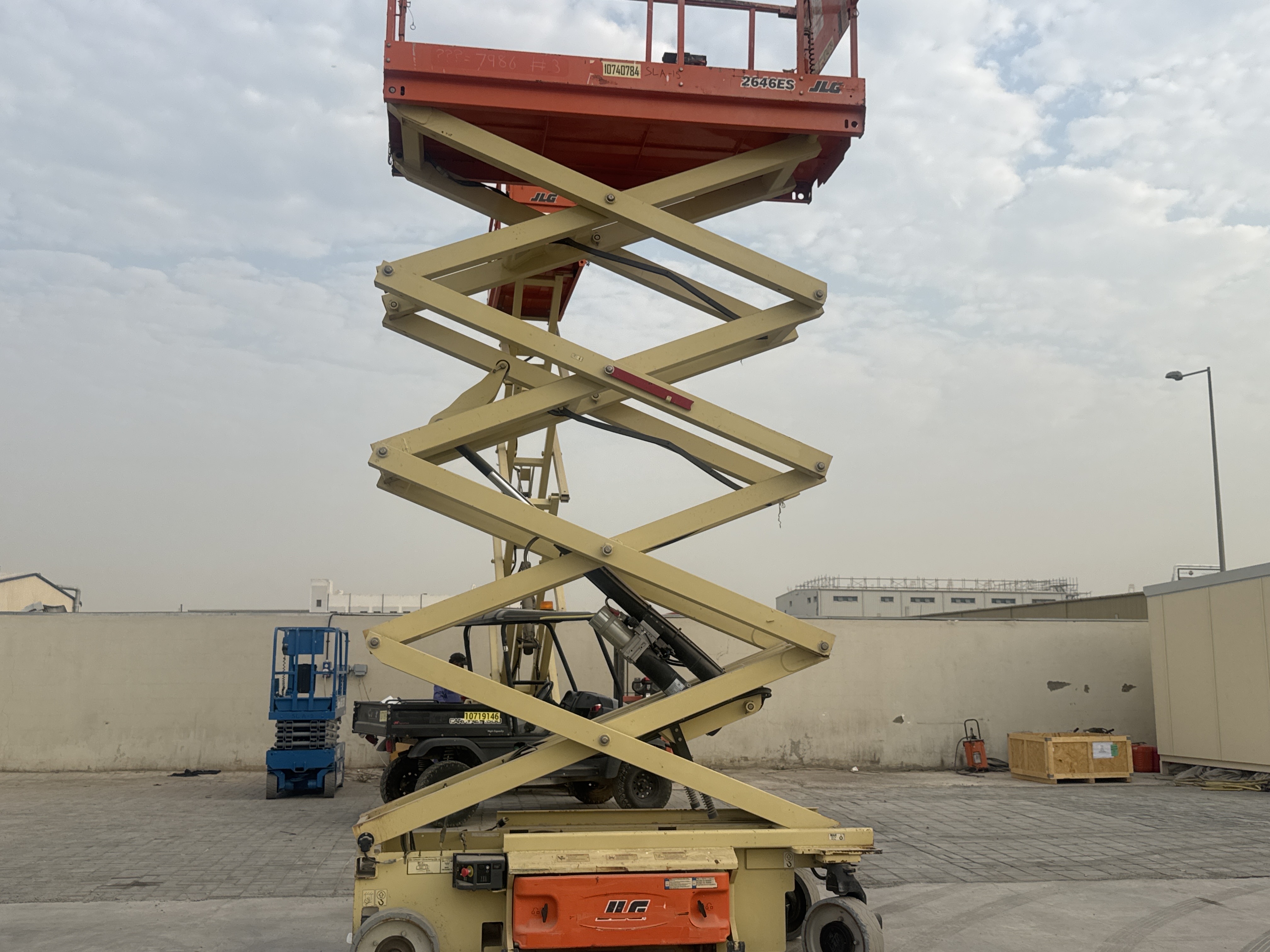 SLA-015-JLG-2646ES-Scissor-lifts-inspection-Structure-Paint-1