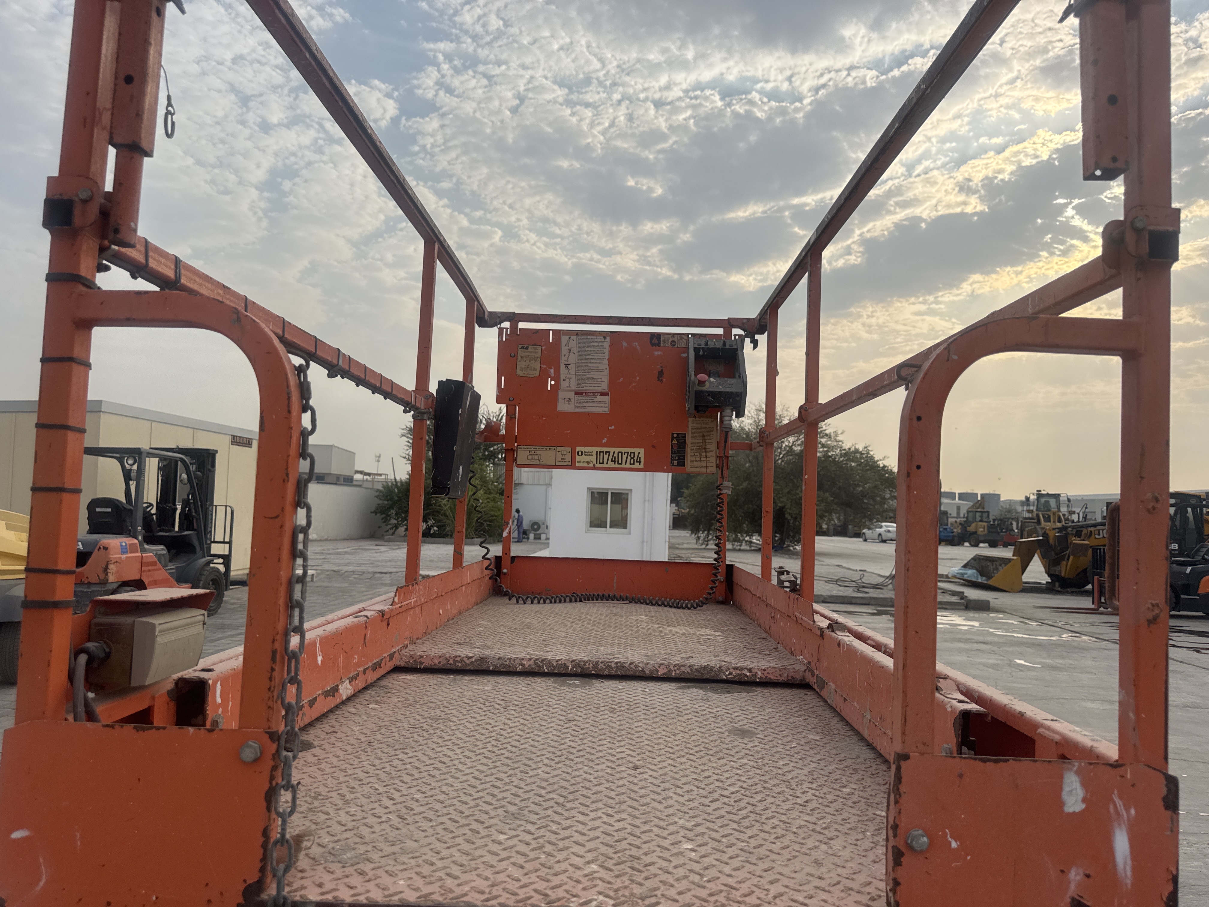 SLA-015-JLG-2646ES-Scissor-lifts-inspection-Structure-Platform-1