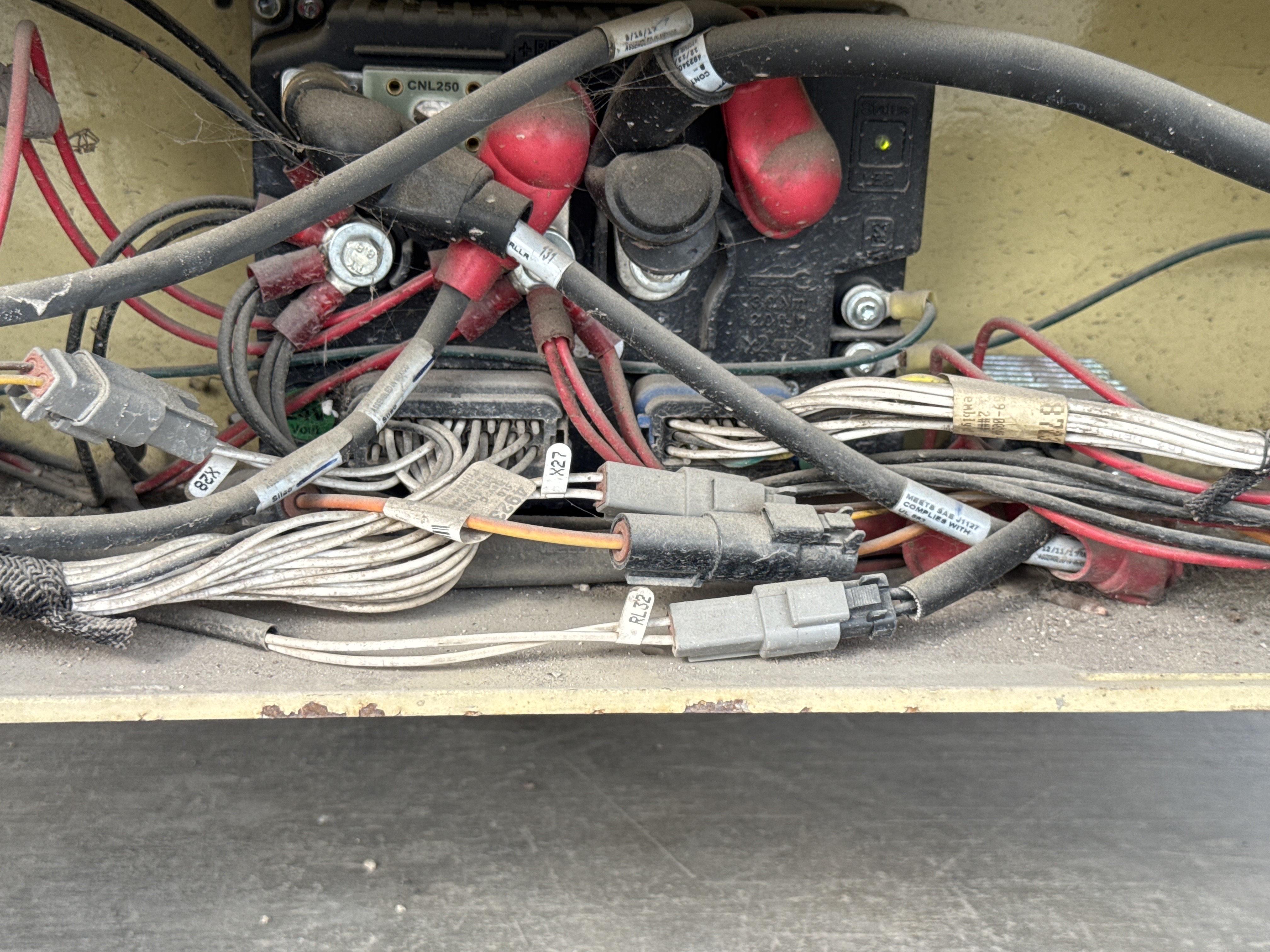 SLA-015-JLG-2646ES-Scissor-lifts-inspection-Electronics-Main-harness-1