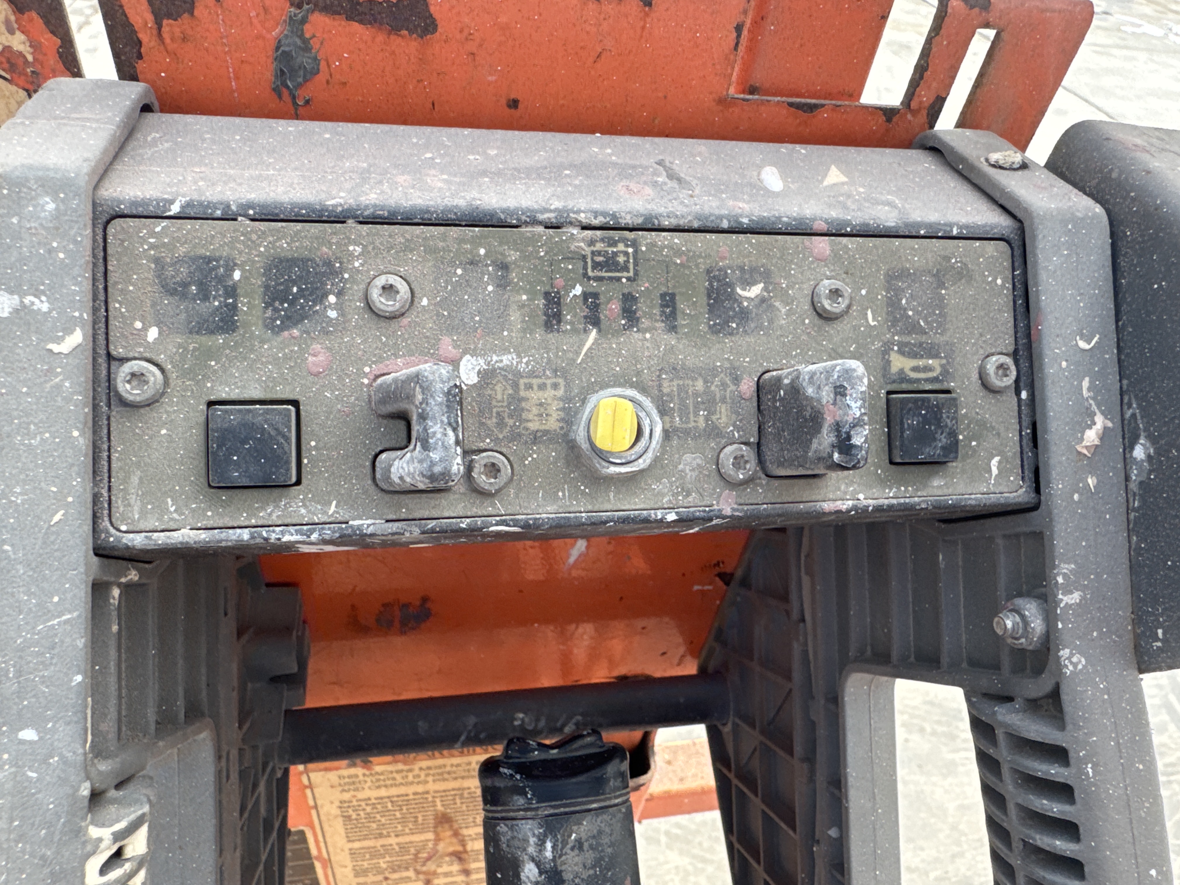 SLA-015-JLG-2646ES-Scissor-lifts-inspection-Cabin-Platform-control-1