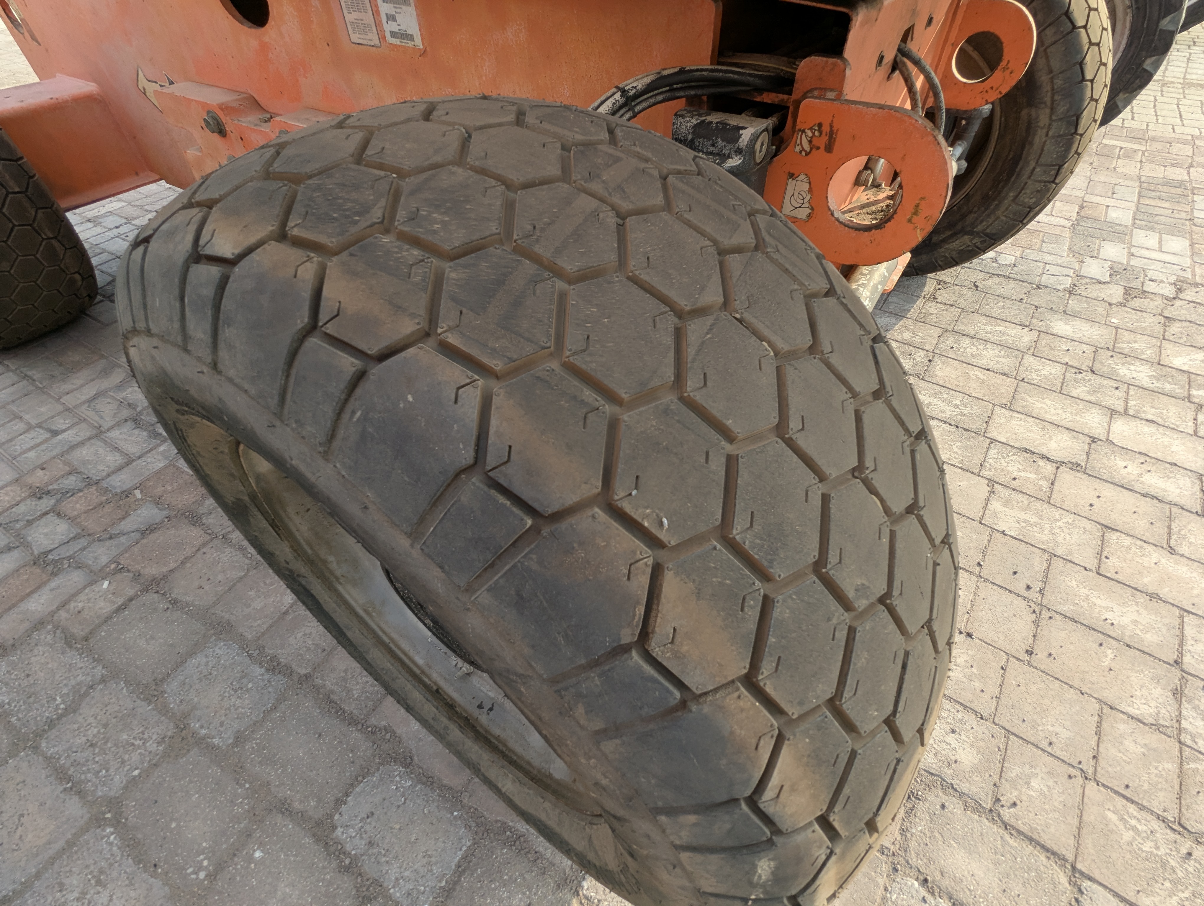 BLA-011-جي-إل-جي-600S-رافعات-ذراع-فحص-الهيكل-الإطار-الخلفي-الأيسر-/-محور-العجلة---الحالة-1