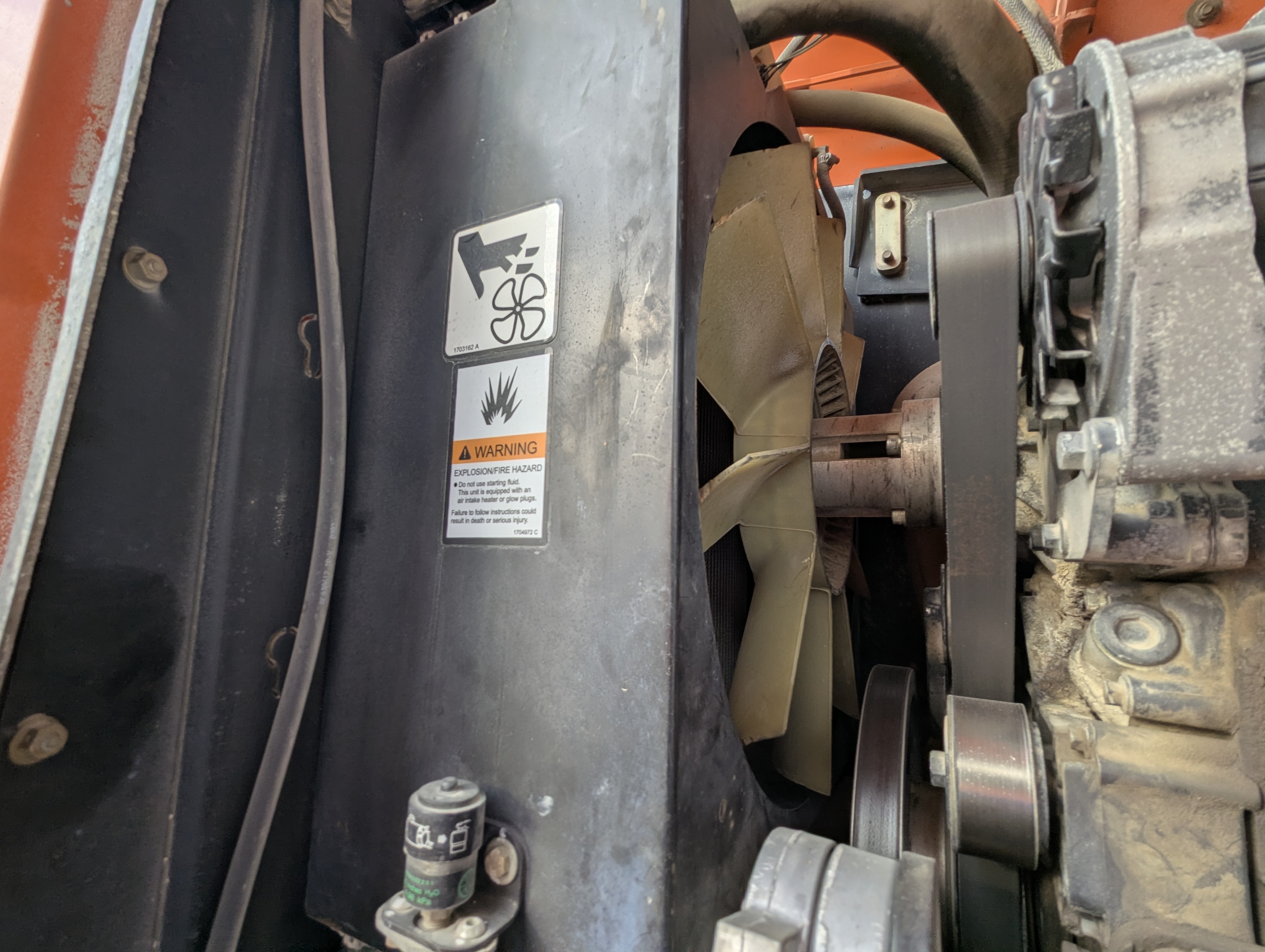 BLA-011-جي-إل-جي-600S-رافعات-ذراع-فحص-المحرك-مروحة-التبريد-وقفص-المروحة-1