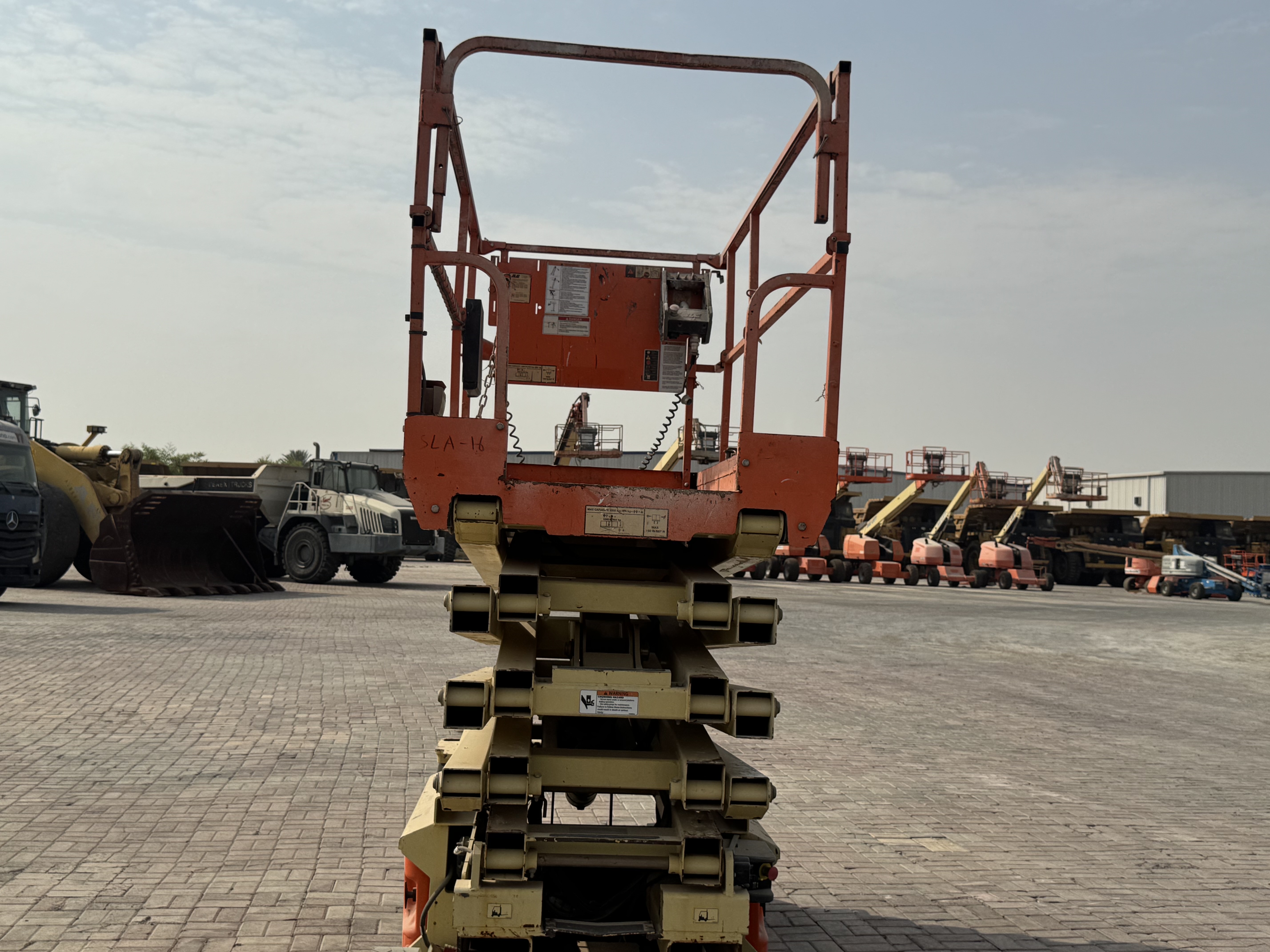 SLA-016-JLG-2646ES-Scissor-lifts-inspection-Structure-Paint-1