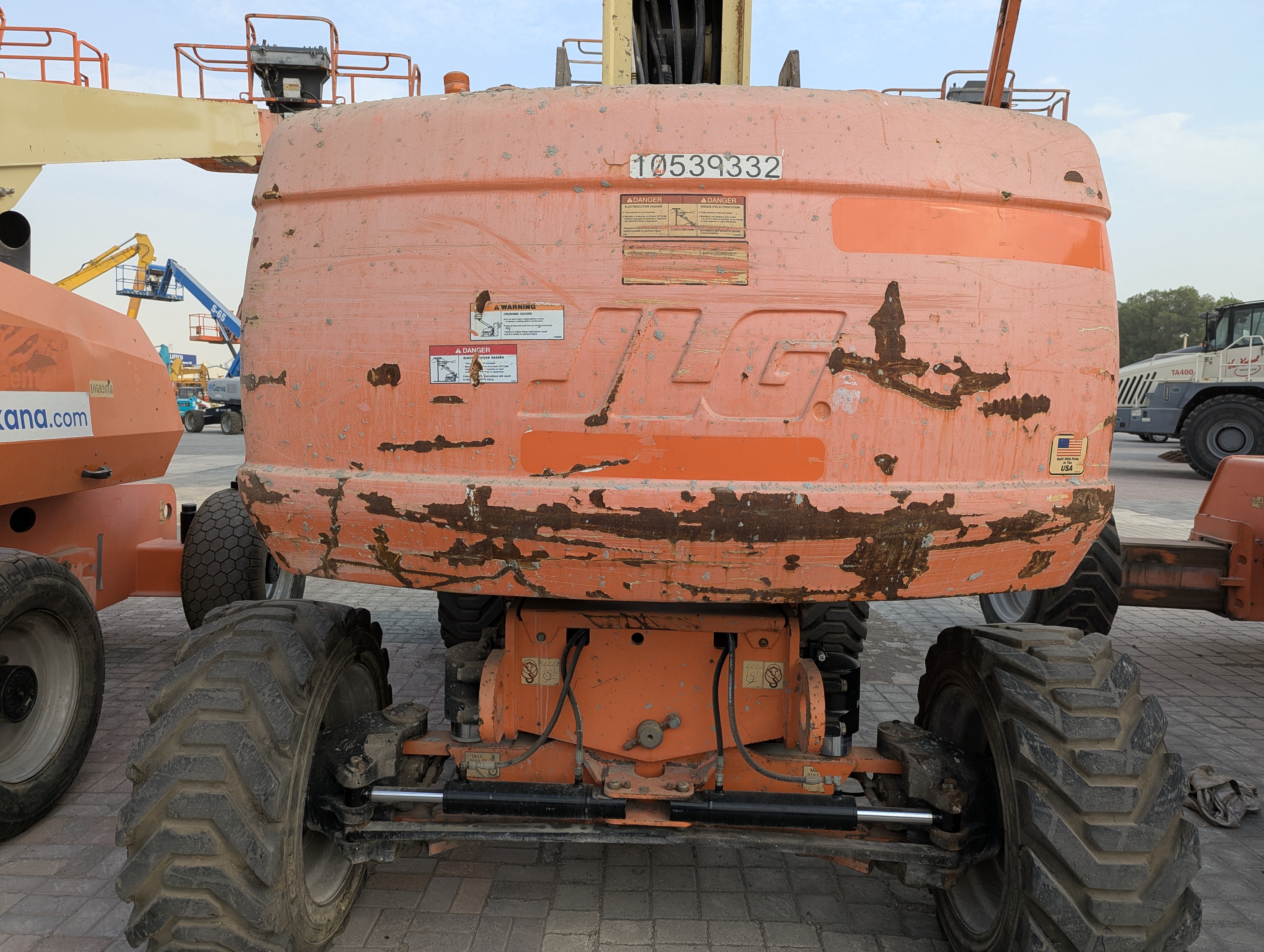 BLA-013-JLG-860SJ-Boom-lifts-inspection-Structure-Paint-1