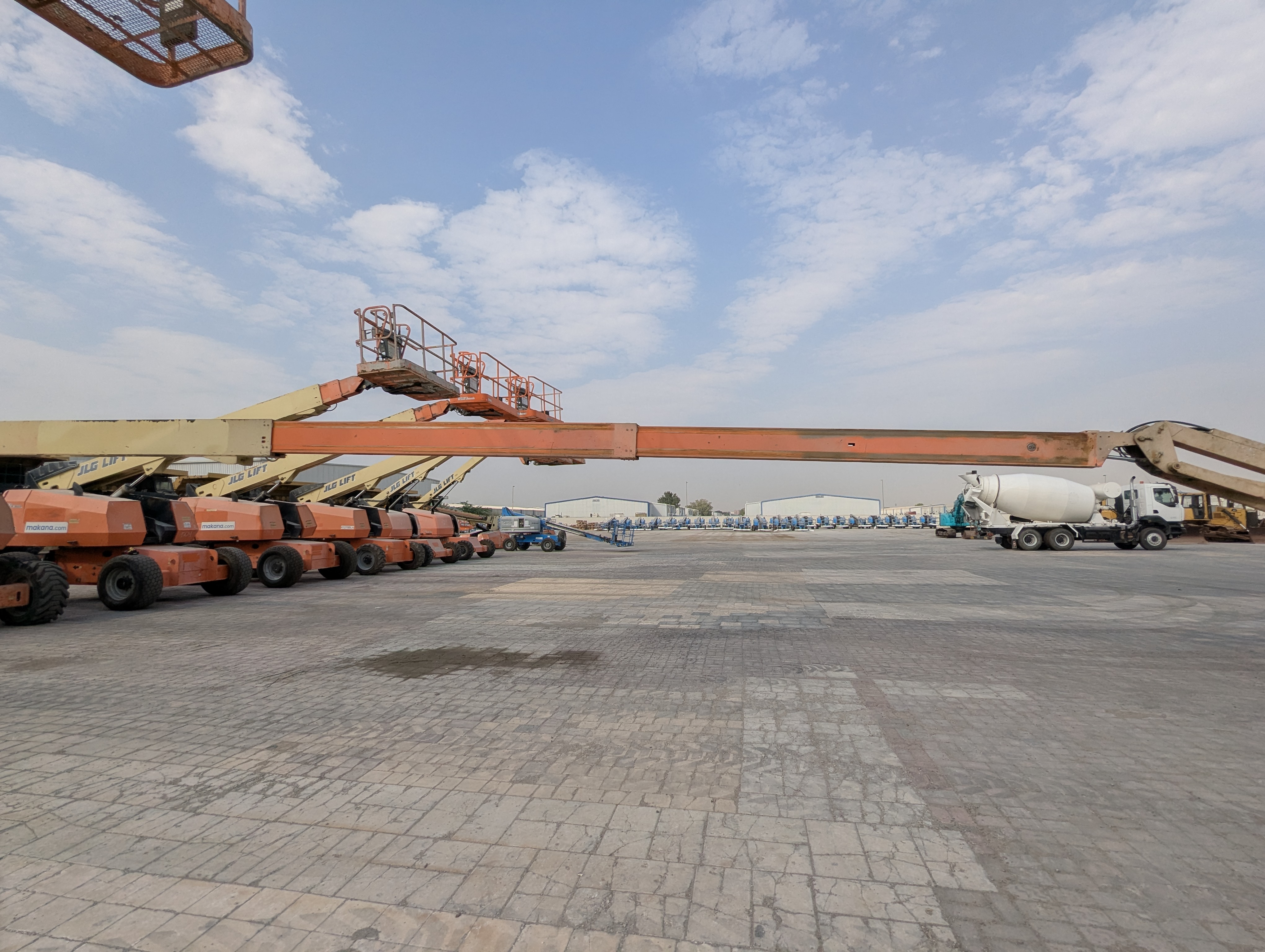 BLA-013-JLG-860SJ-Boom-lifts-inspection-Chassis-Telescopic-boom-1