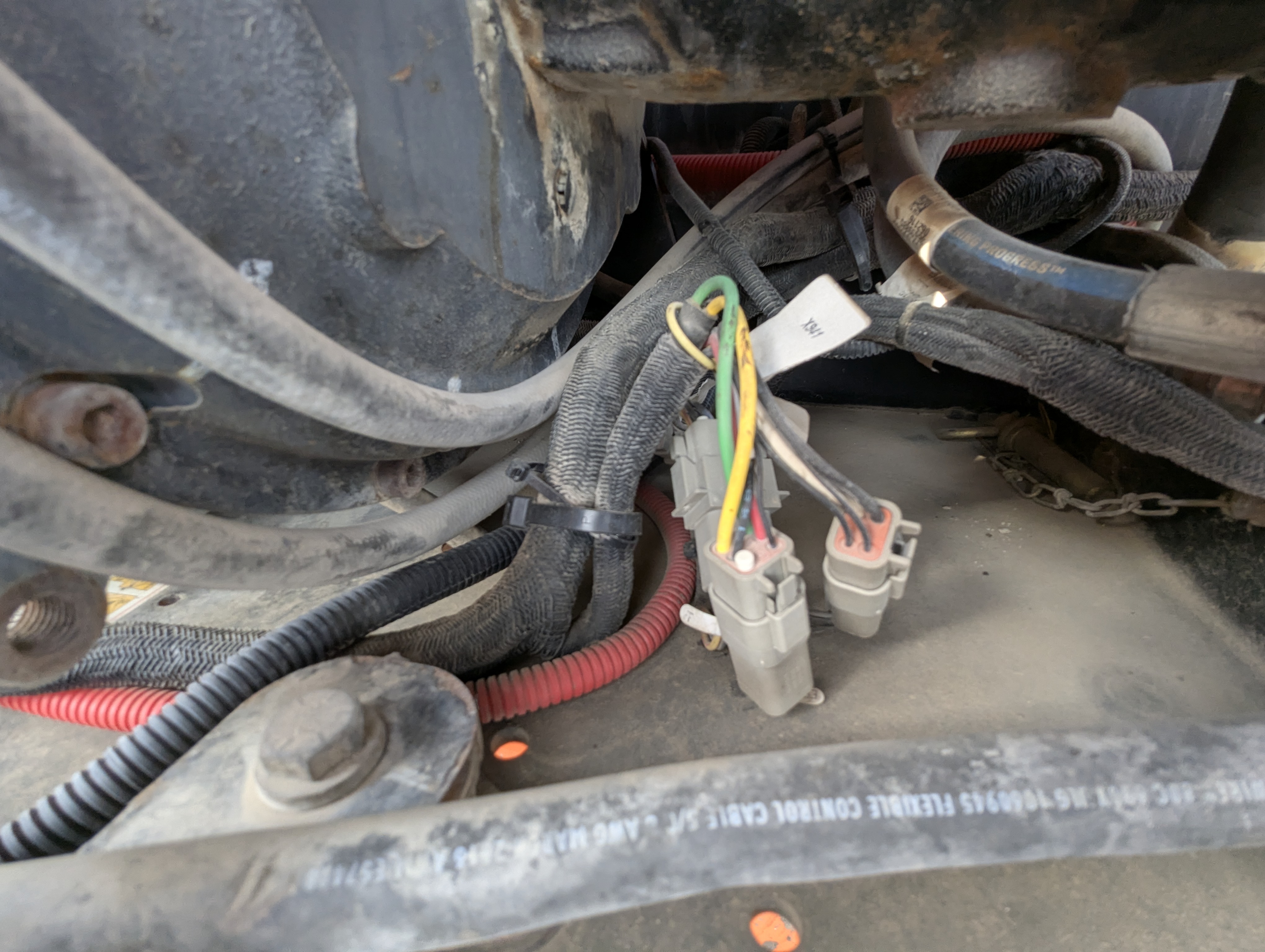 BLA-013-JLG-860SJ-Boom-lifts-inspection-Hydraulics-Wiring-harness-1