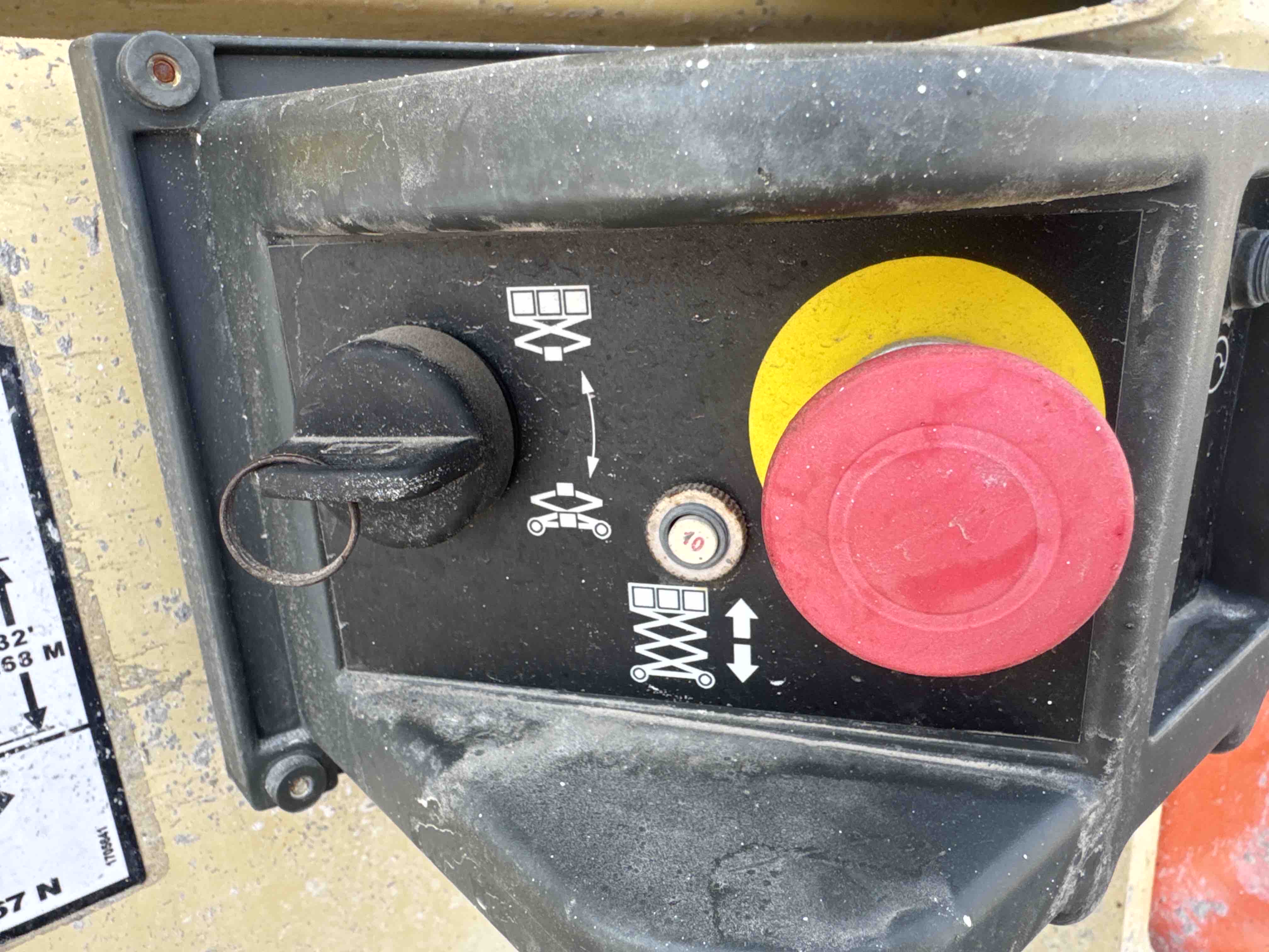 SLA-017-JLG-3246ES-Scissor-lifts-inspection-Safety-Emergency-brake-1
