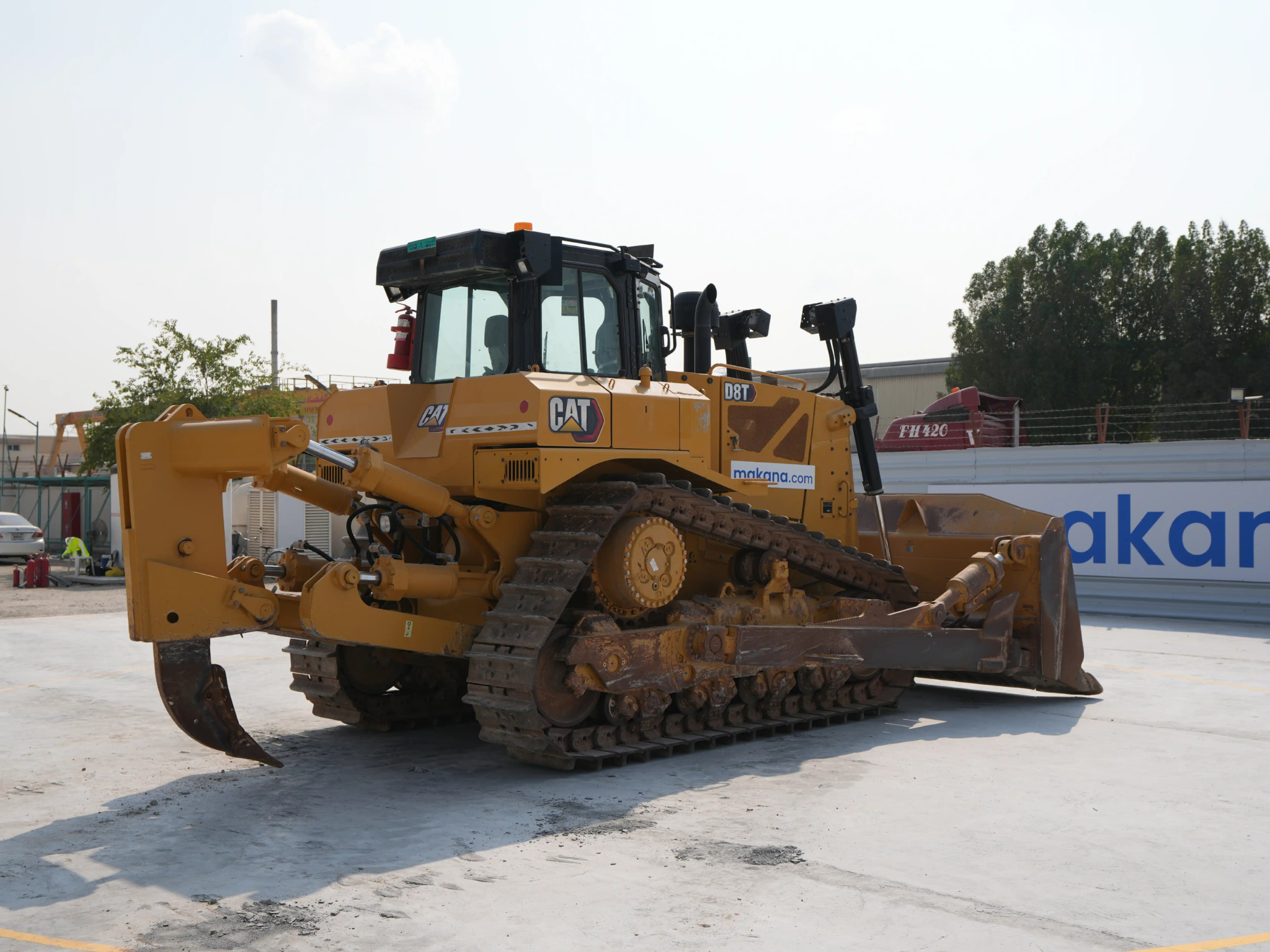 Product-Cat D8T crawler dozer-exterior