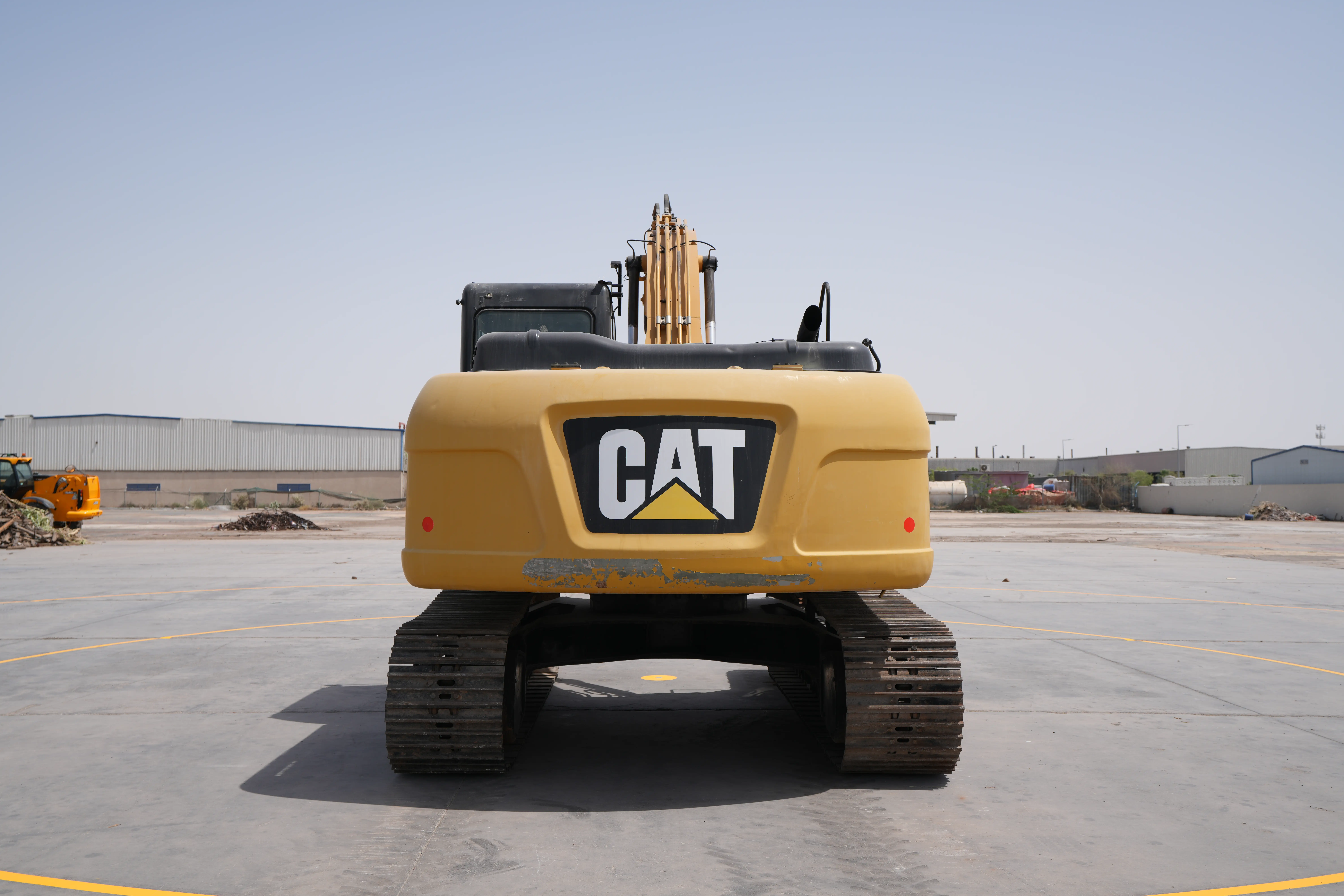 Product-Cat 323D3 medium excavator-exterior