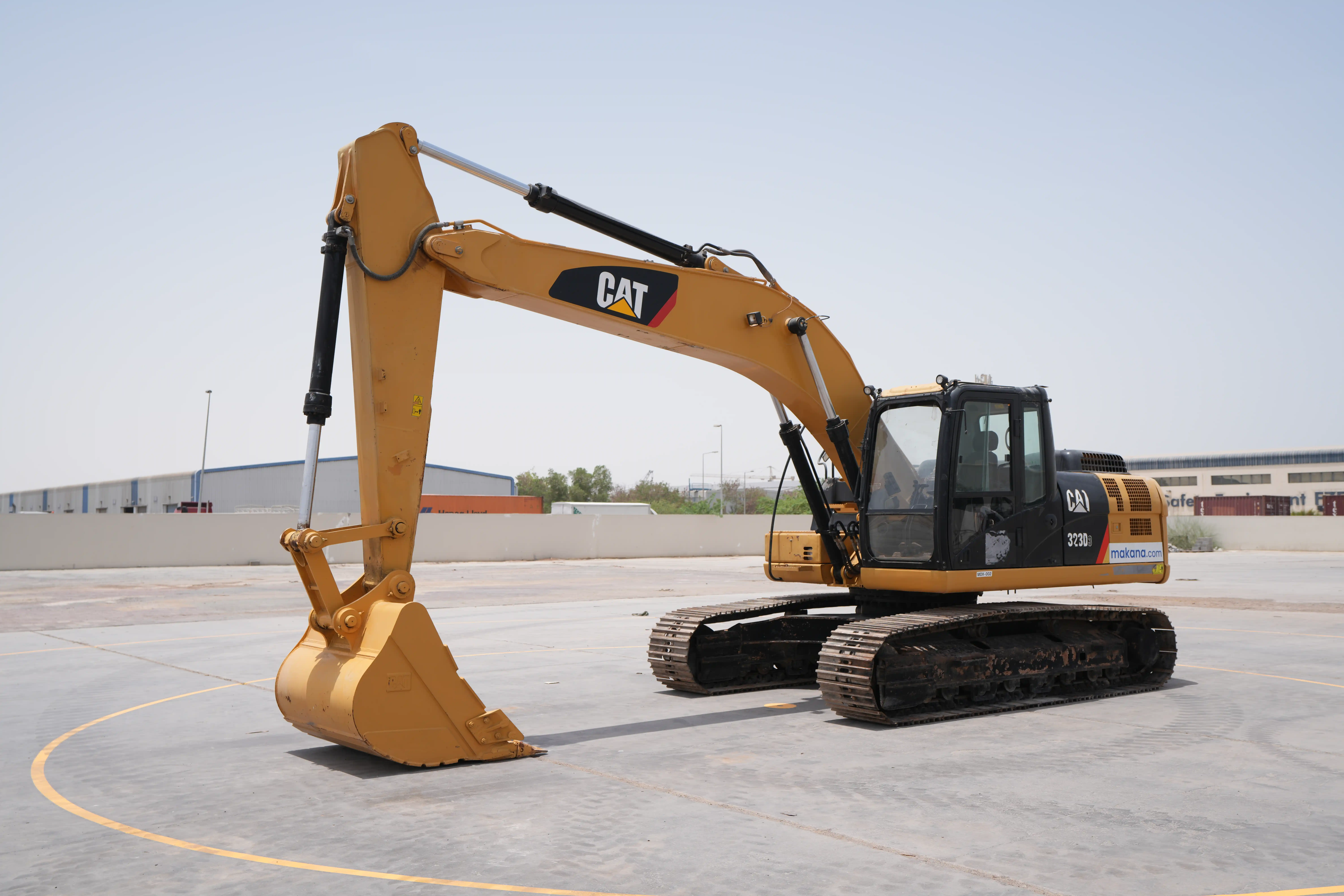 Product-Cat 323D3 medium excavator-exterior