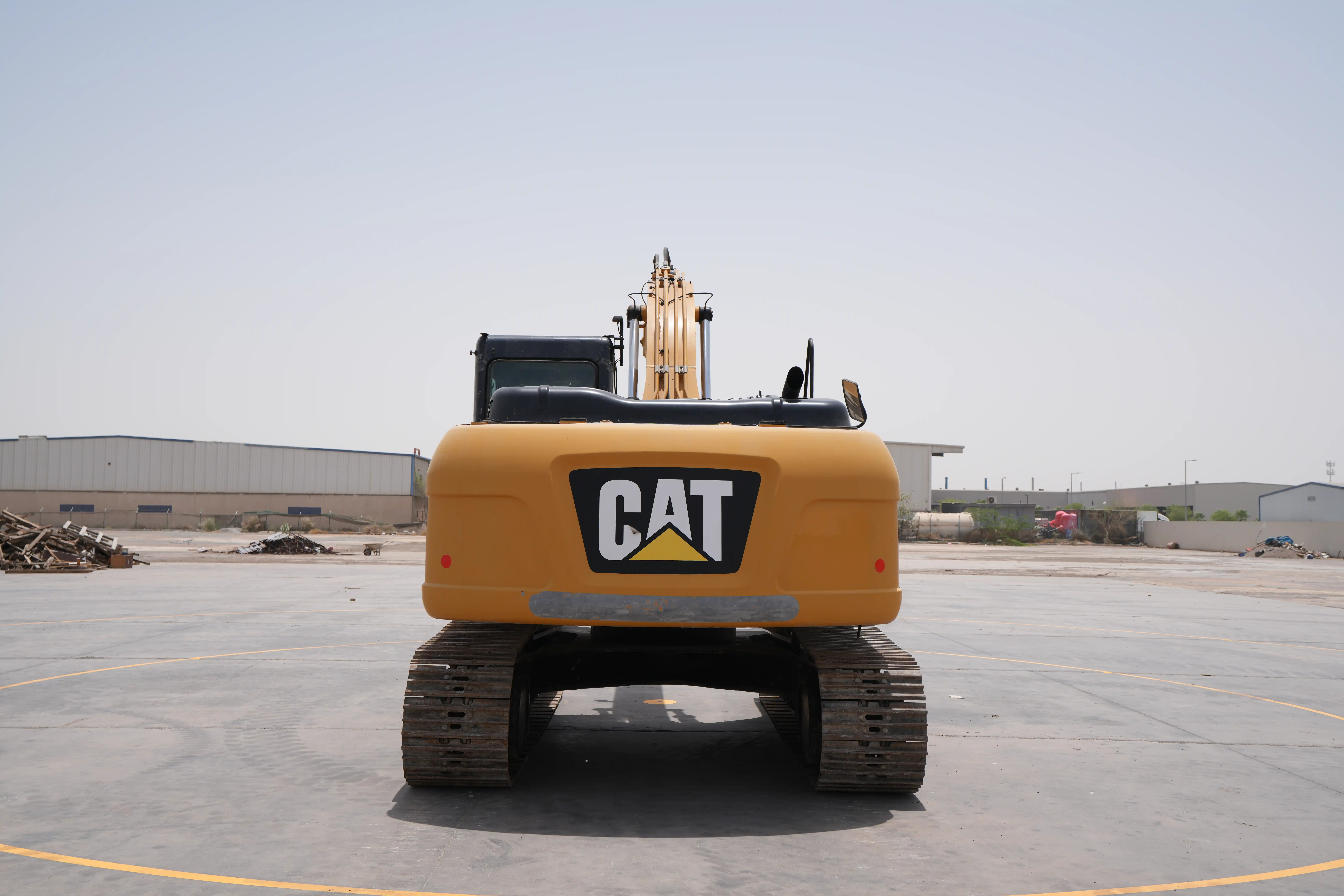 Product-Cat 323D3 medium excavator-exterior