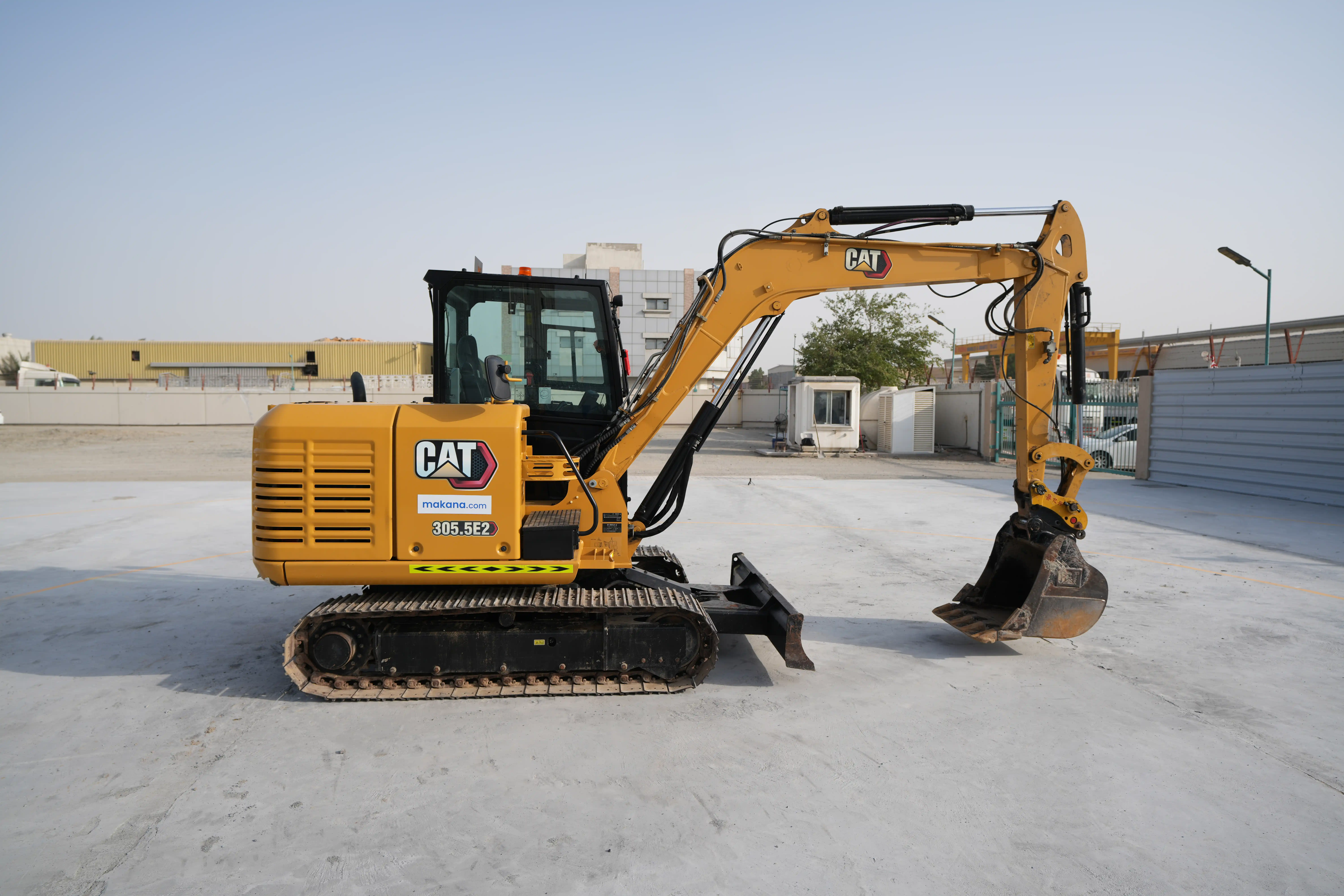 MNX-003-Cat-305.5E2-mini-excavator-exterior-right-side-view
