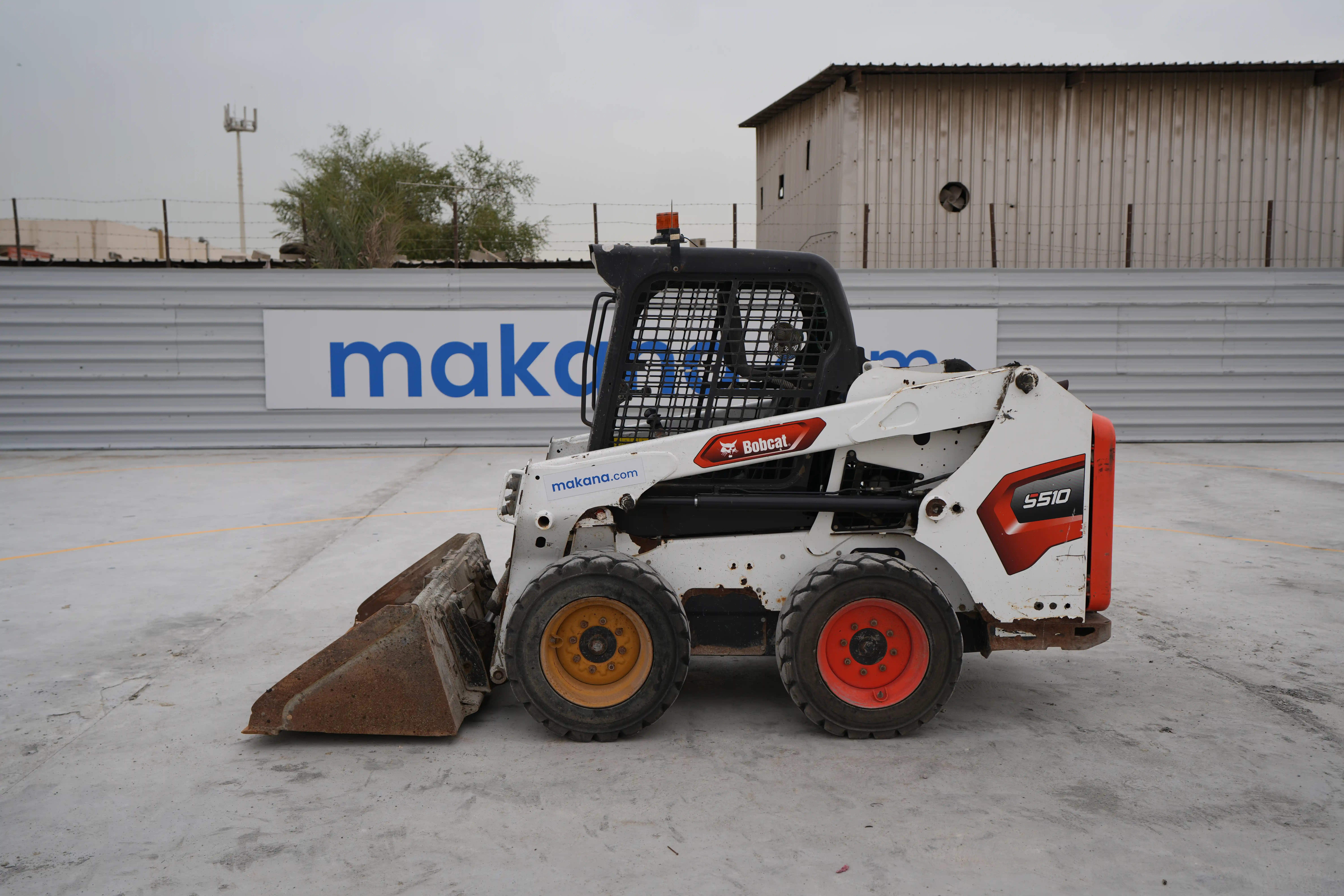 SSL-002-Bobcat-S510-skid-steer-loader-exterior-left-side-view