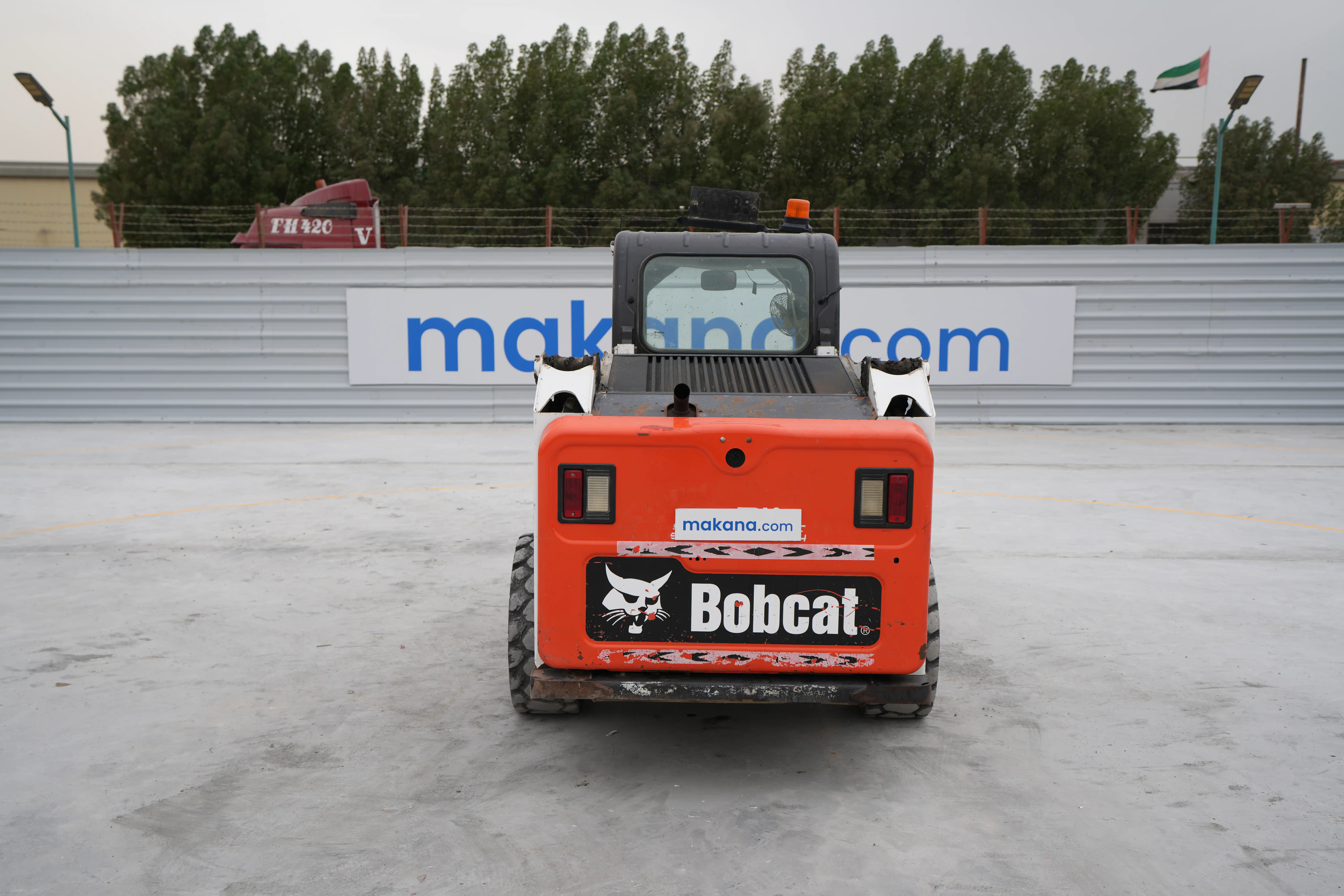 SSL-001-Bobcat-S510-skid-steer-loader-exterior-rear-view