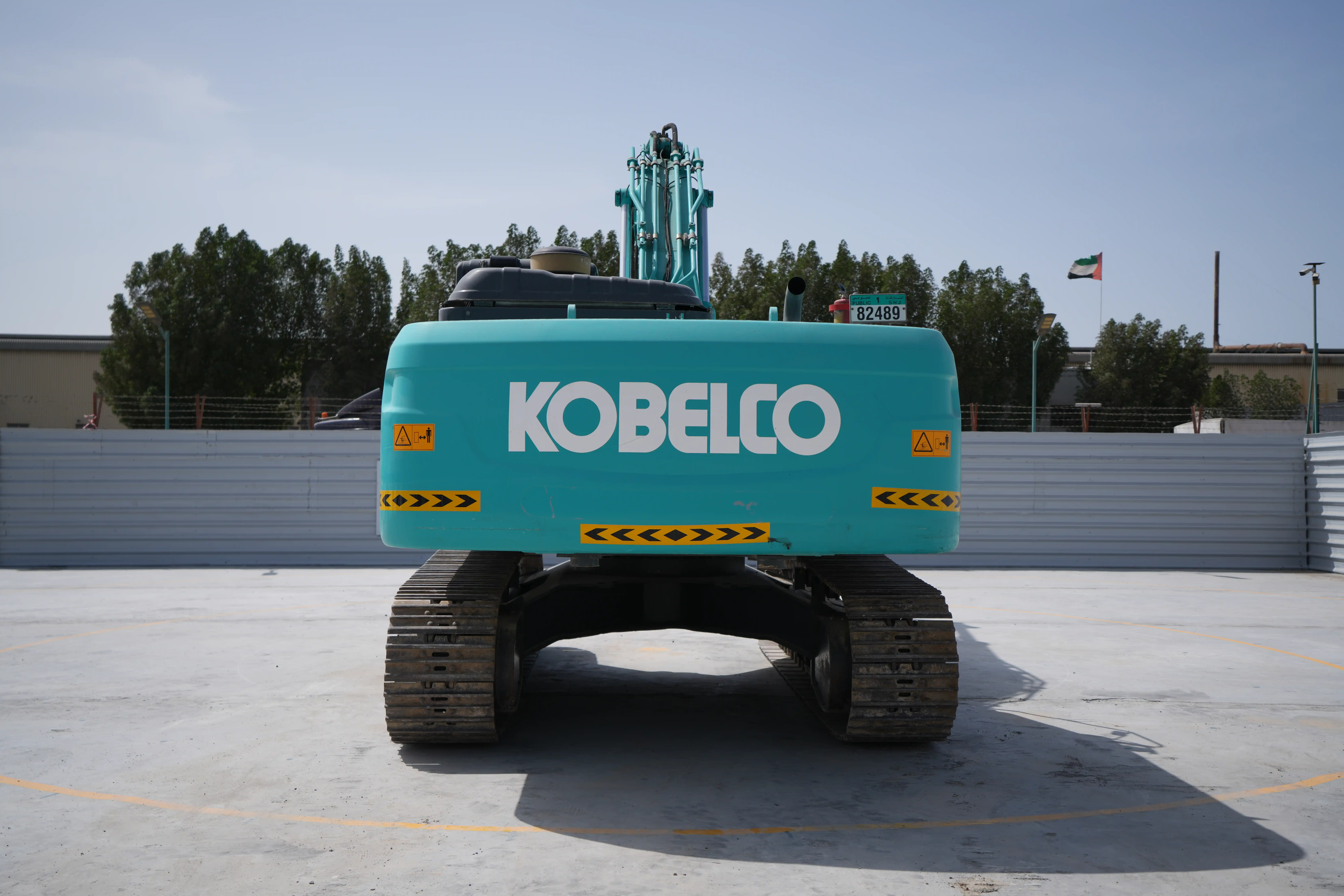 MDX-003-Kobelco-SK350LC-10-medium-excavator-exterior-rear-view