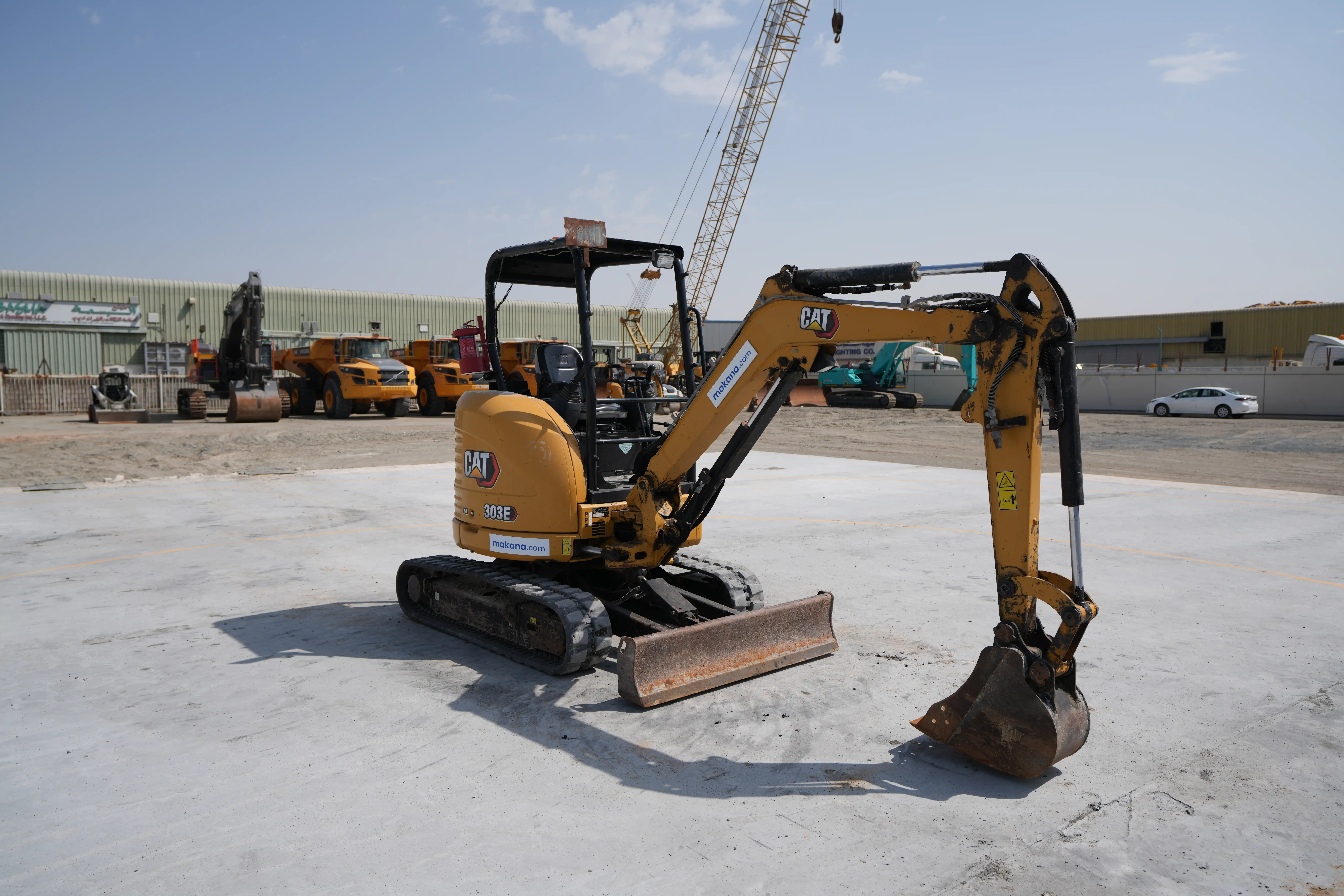 MNX-004-Cat-303E-mini-excavator-exterior-front-right-side-view