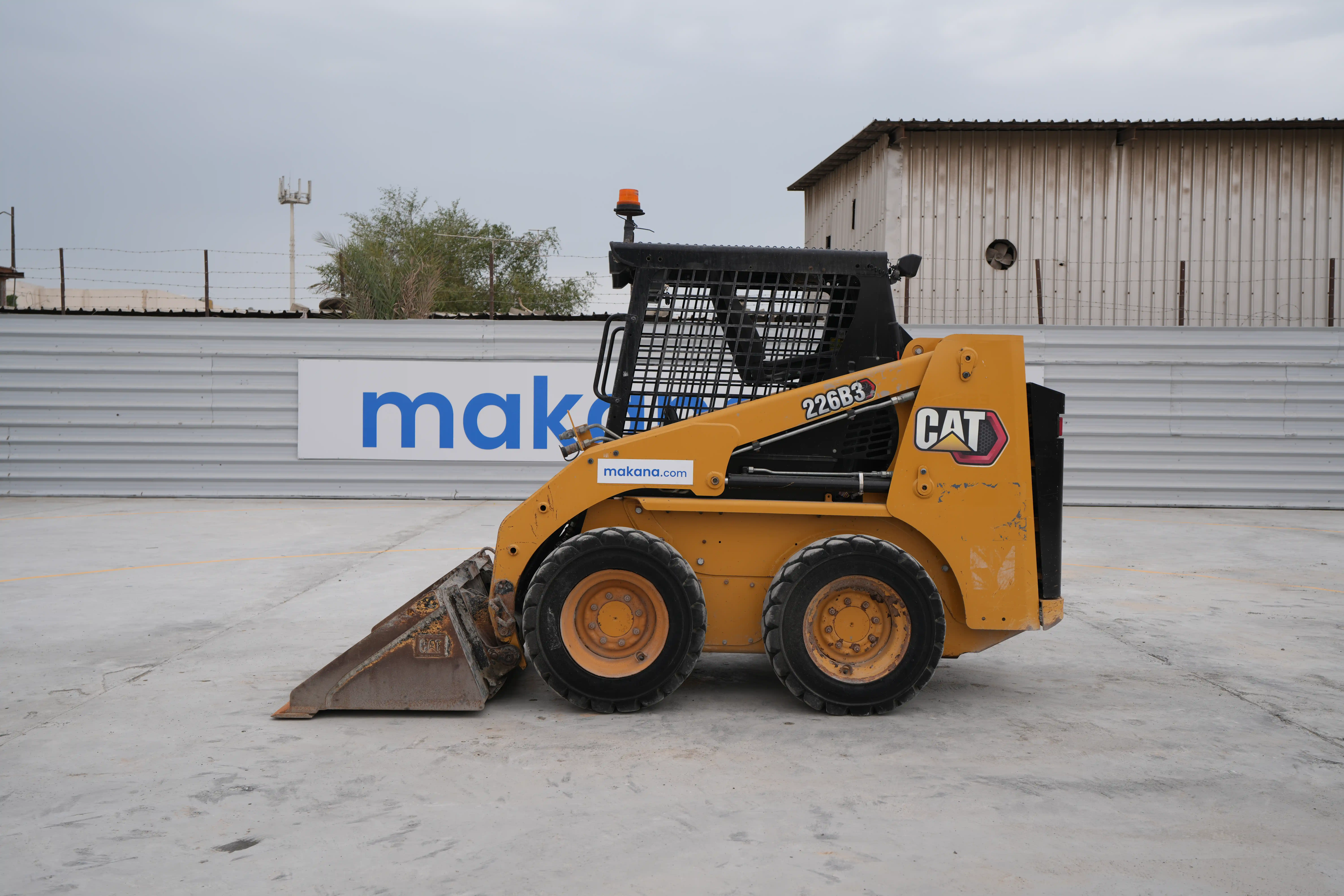 SSL-003-Cat-226B3-skid-steer-loader-exterior-left-side-view