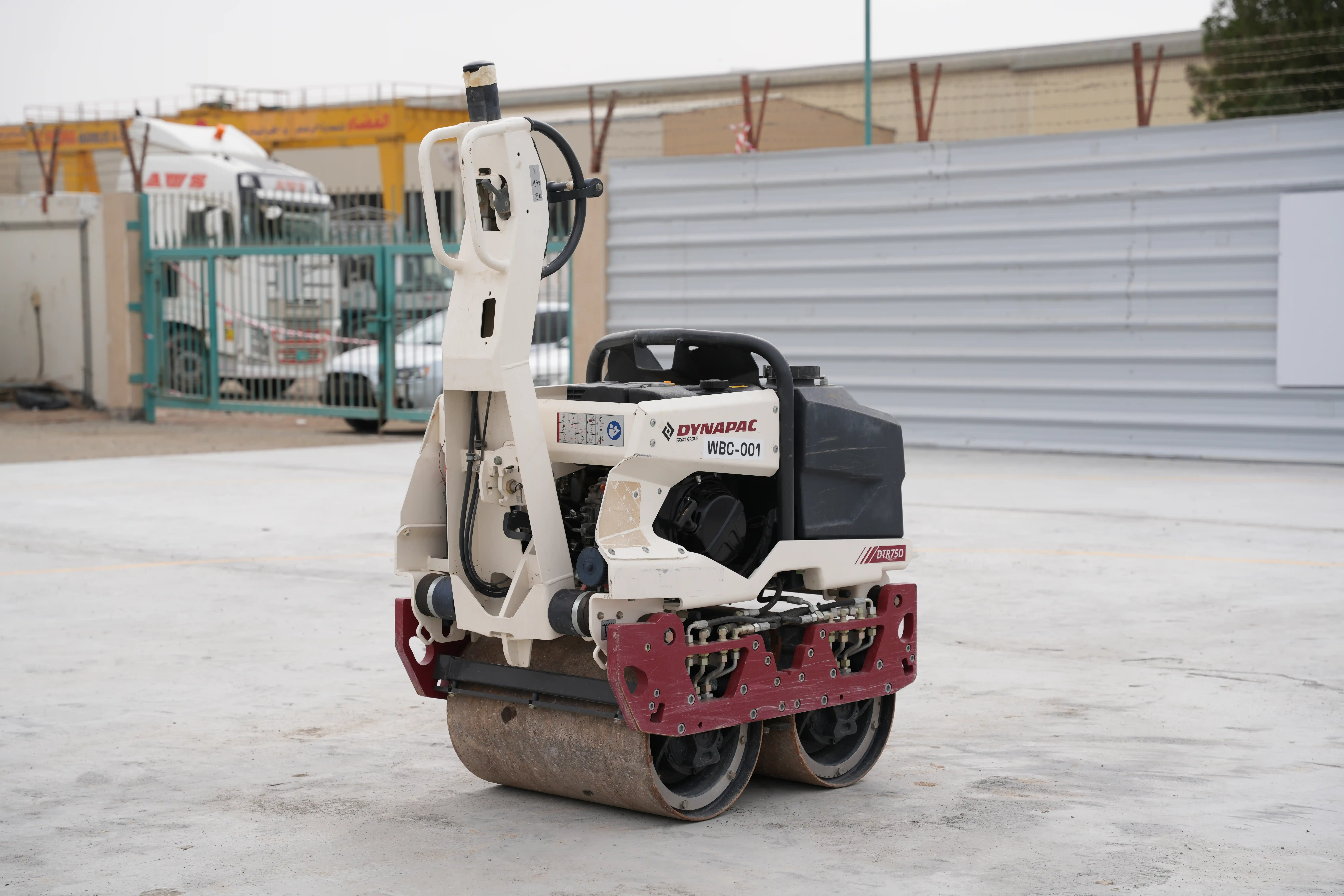 WBC-001-Dynapac-DTR75D-walk-behind-compactor-exterior-rear-right-side-view