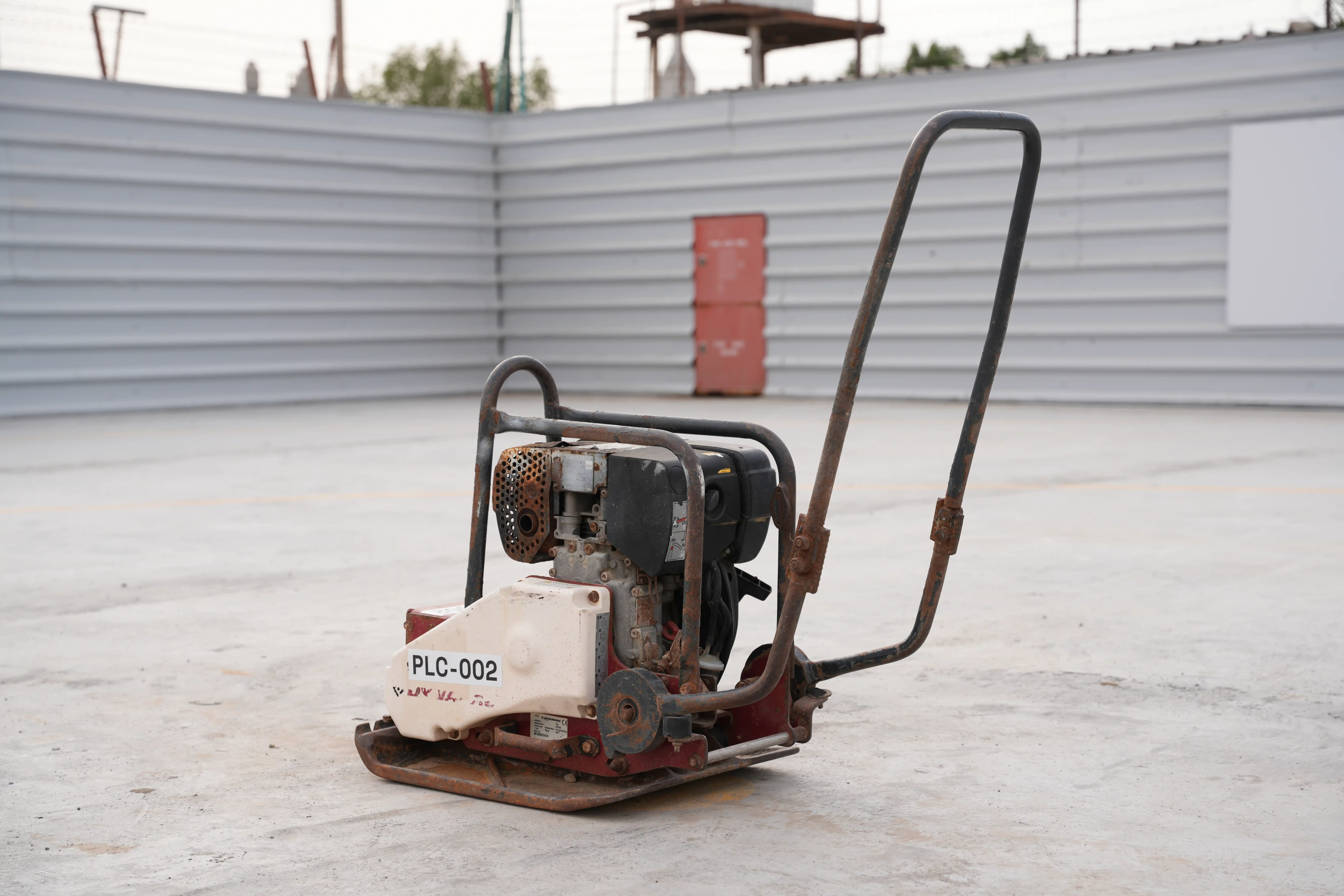 PLC-002-Dynapac-DFP10D-plate-compactor-exterior-rear-left-side-view