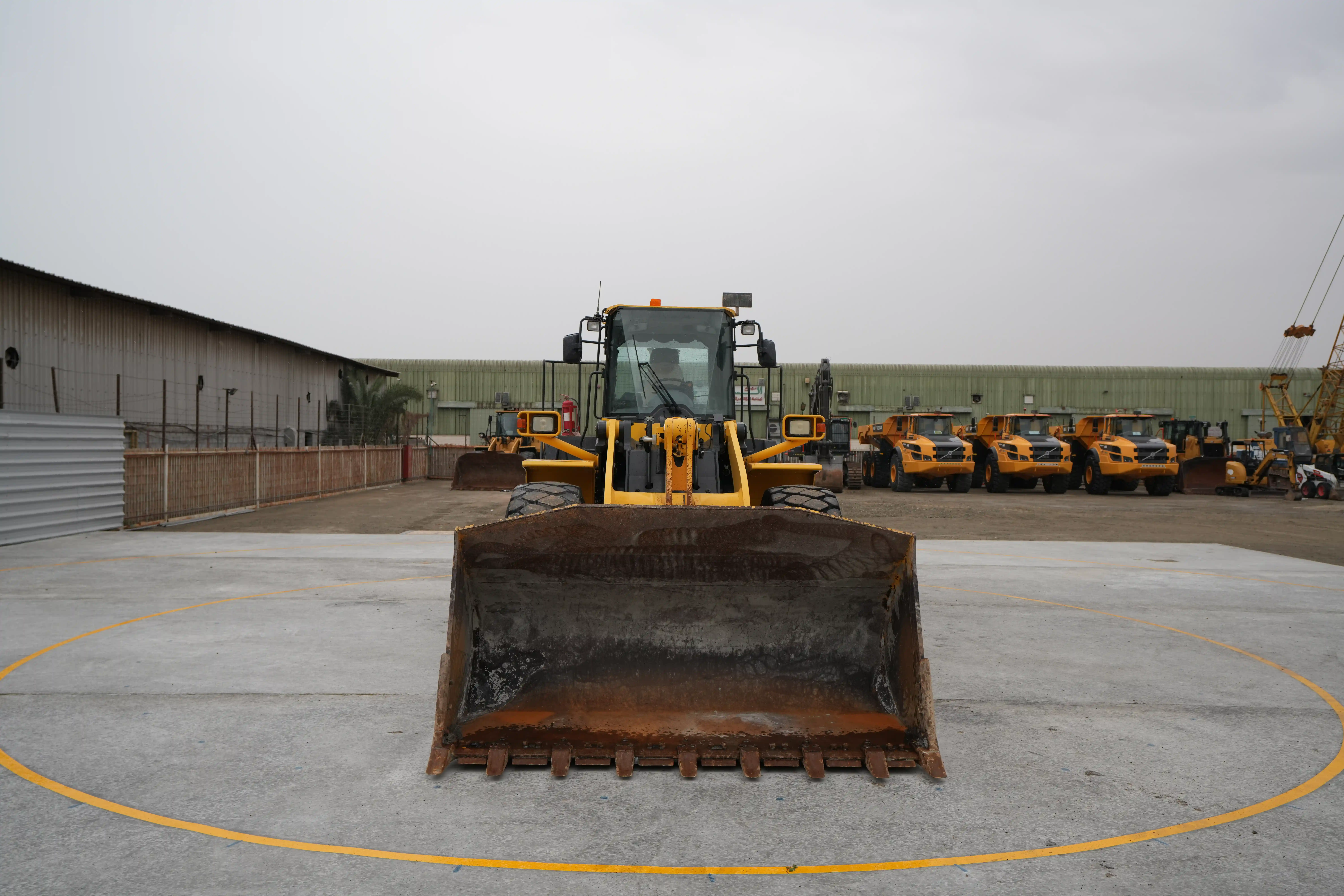 WHL-001-Komatsu-WA470-6R-wheel-loader-exterior-front-view