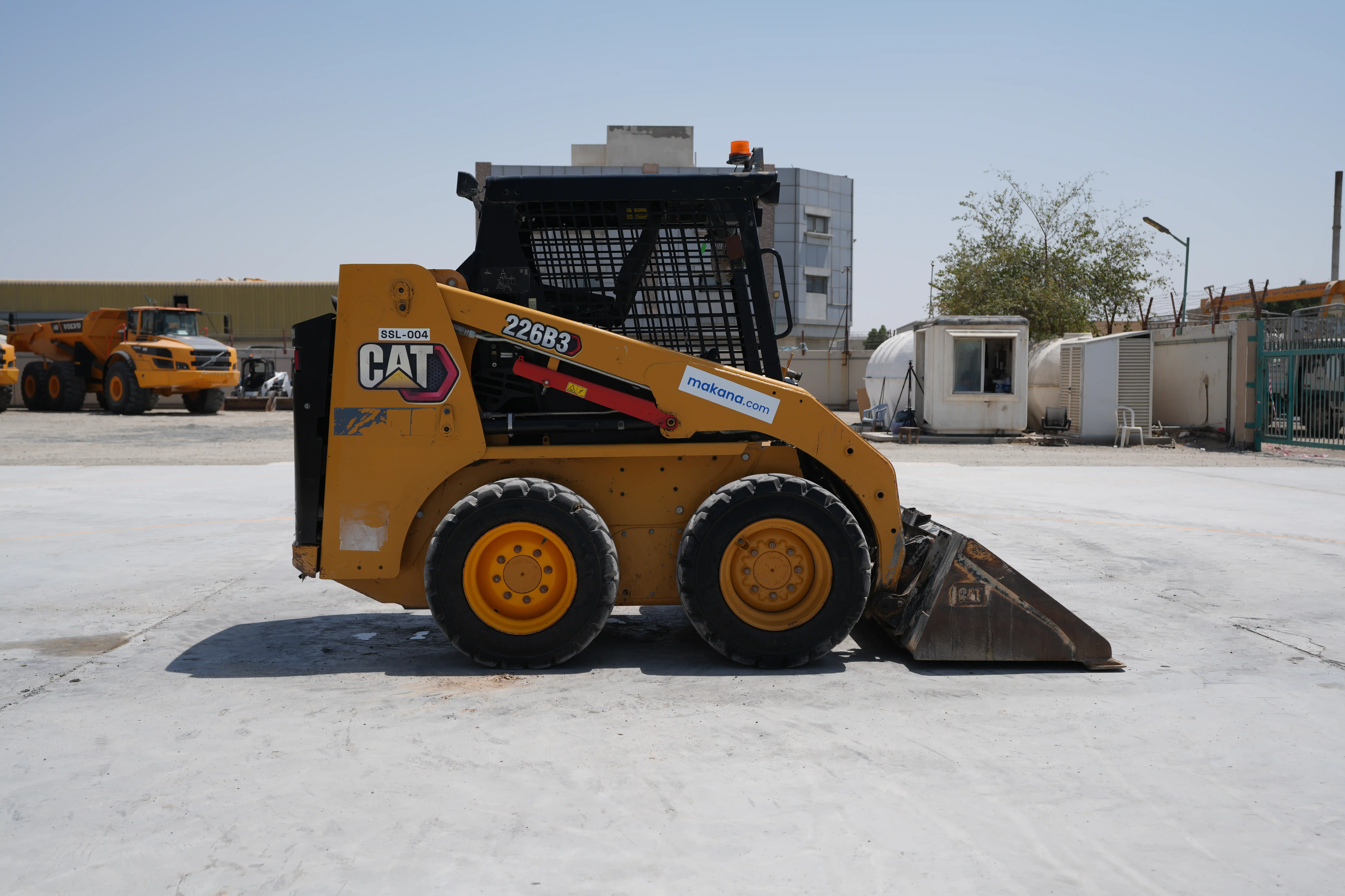 SSL-004-Cat-226B3-skid-steer-loader-exterior-right-side-view