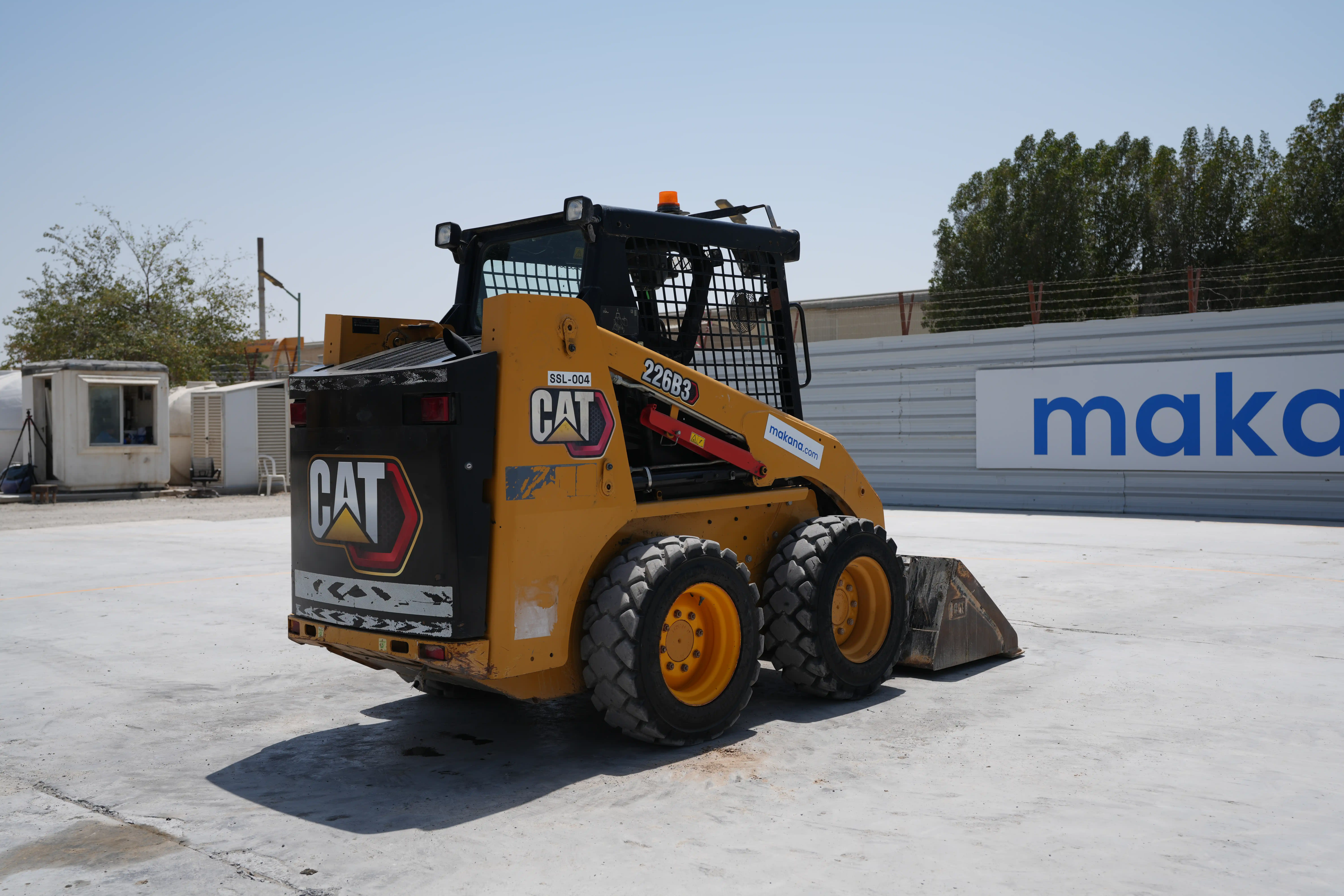 SSL-004-Cat-226B3-skid-steer-loader-exterior-rear-right-side-view