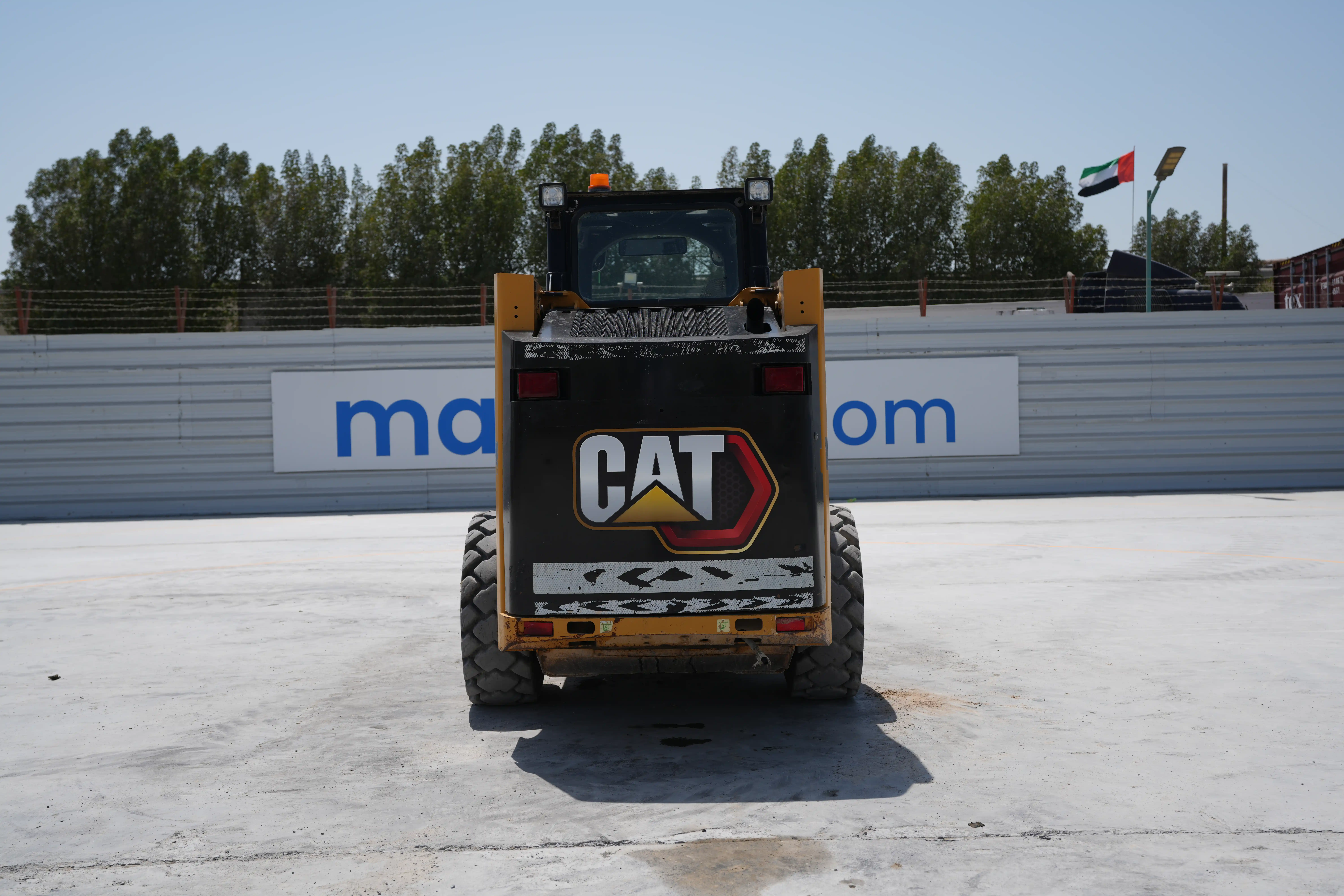 SSL-004-Cat-226B3-skid-steer-loader-exterior-rear-view