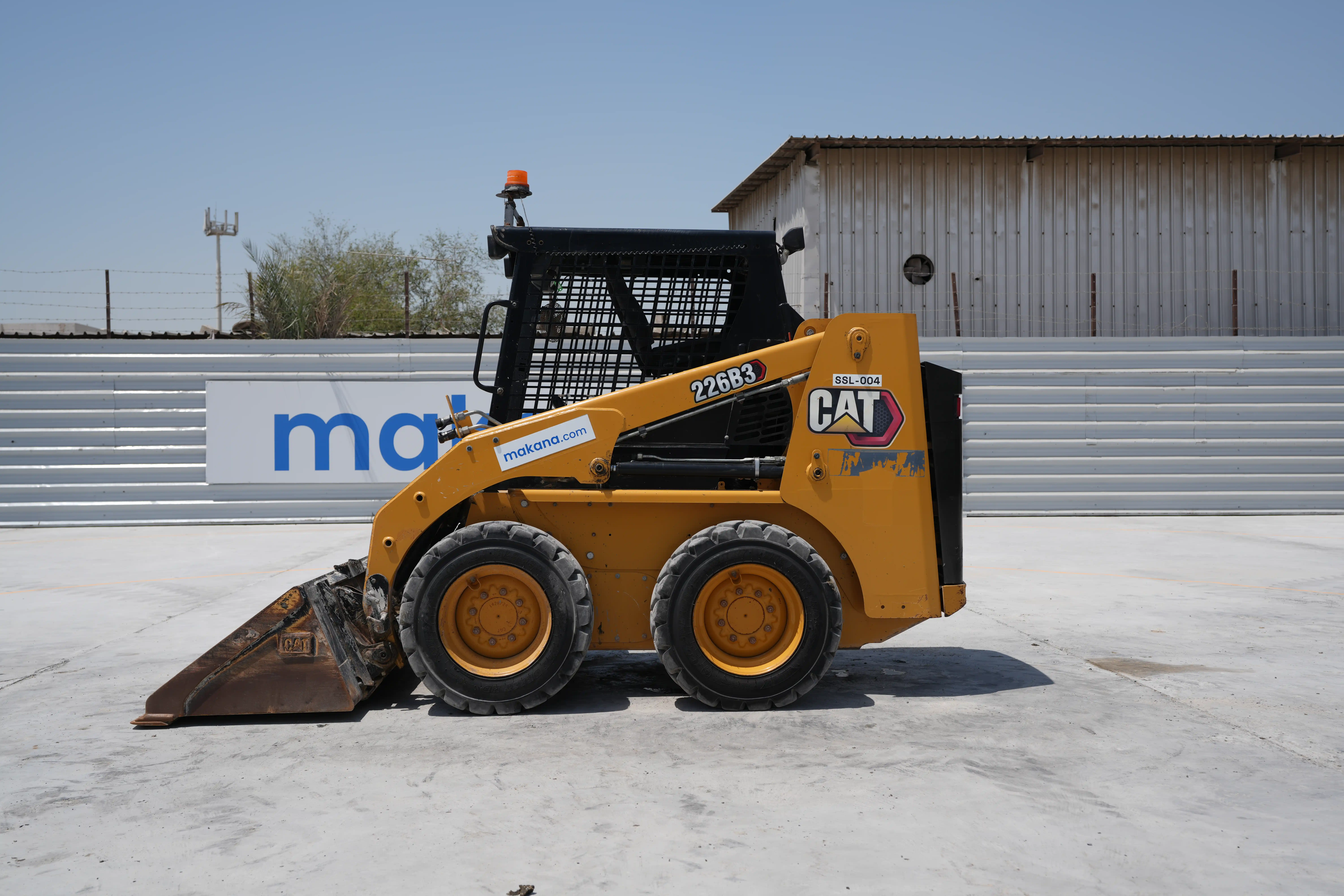 SSL-004-Cat-226B3-skid-steer-loader-exterior-left-side-view