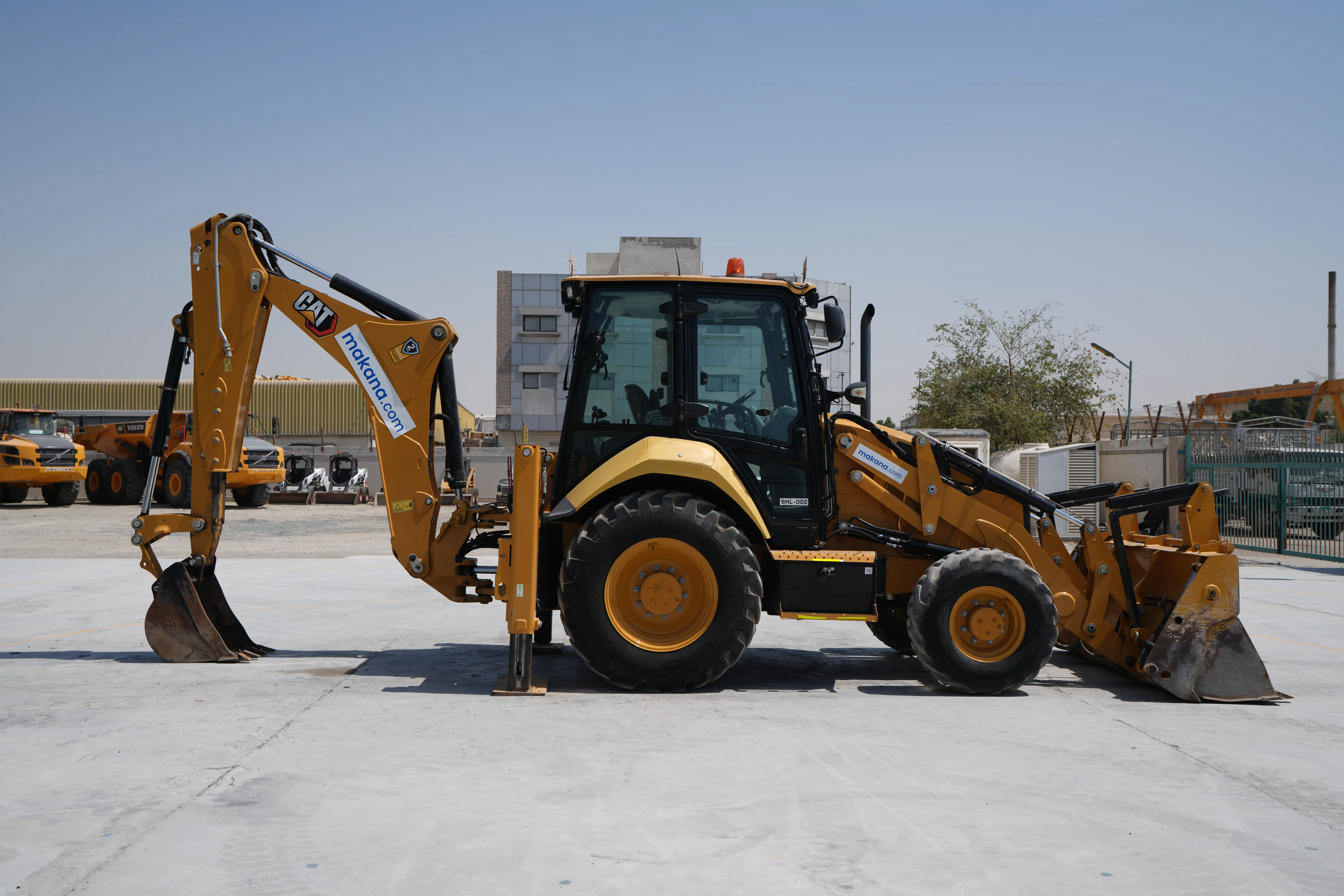 BHL-002-cat-428-backhoe-loader-exterior-right-side-view