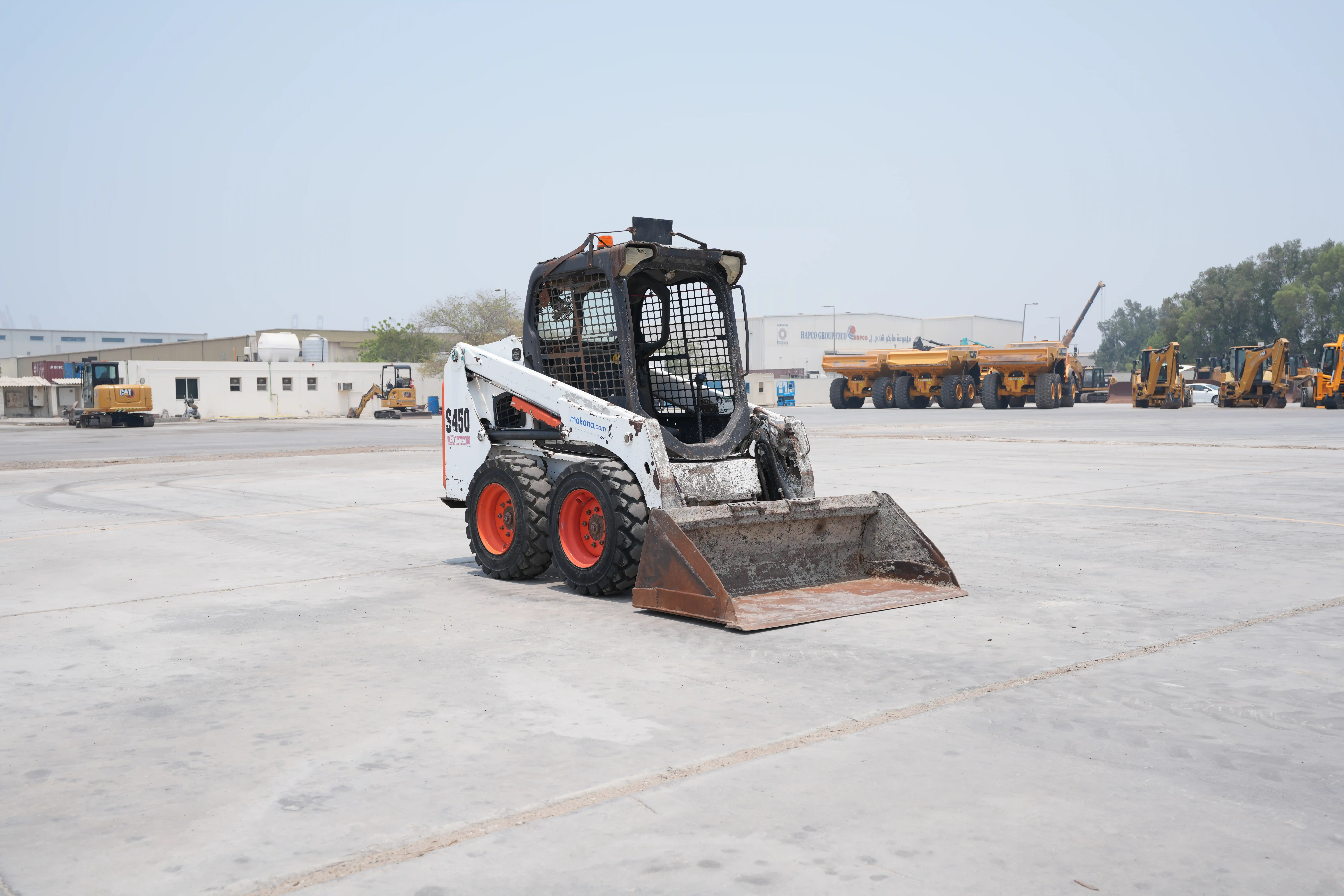 SSL-010-Bobcat-S450-skid-steer-loader-exterior-front-right-side-view