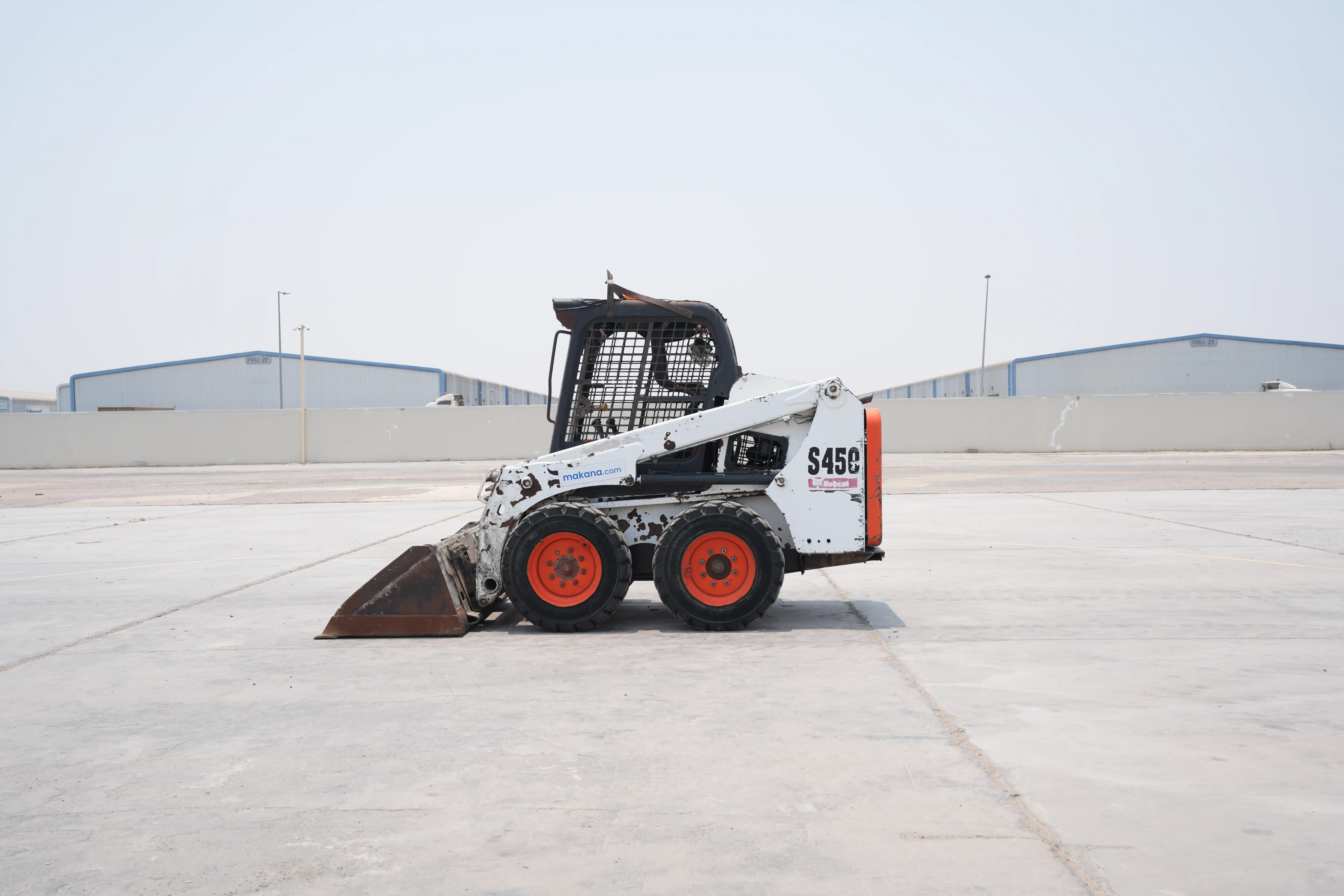 SSL-010-Bobcat-S450-skid-steer-loader-exterior-left-side-view