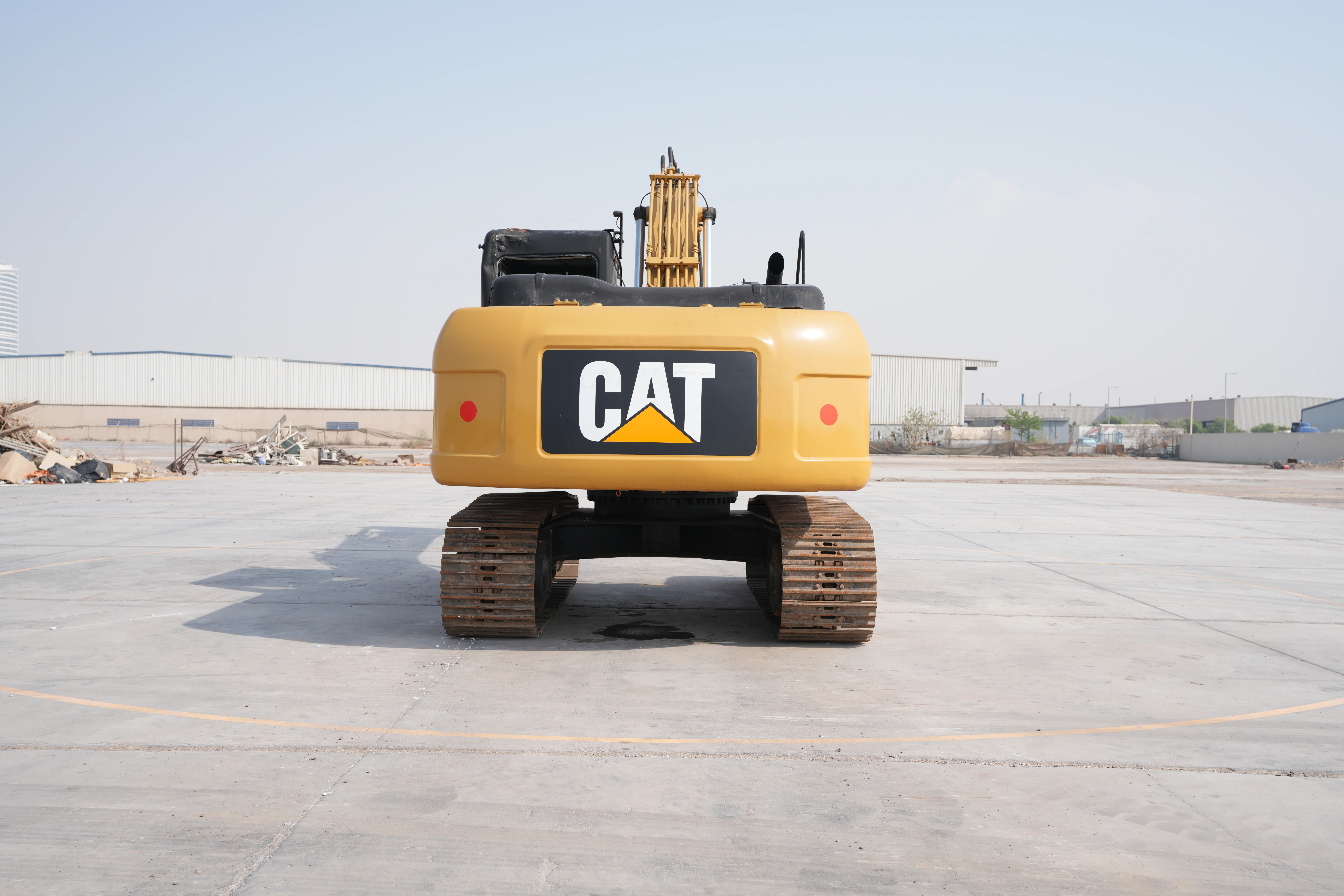 Product-Cat 320D2 medium excavator-exterior