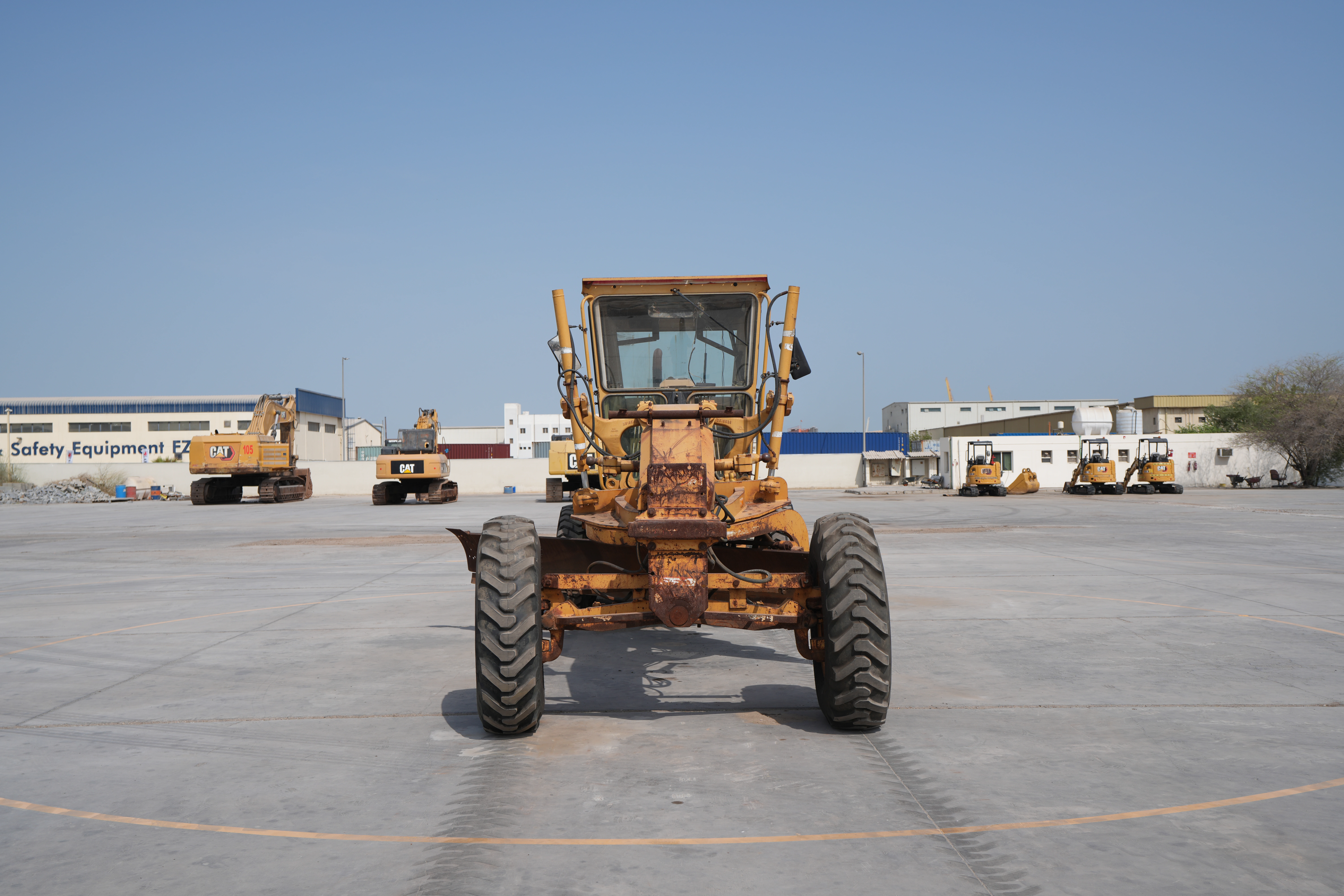 Product-Cat 140K motor grader-exterior