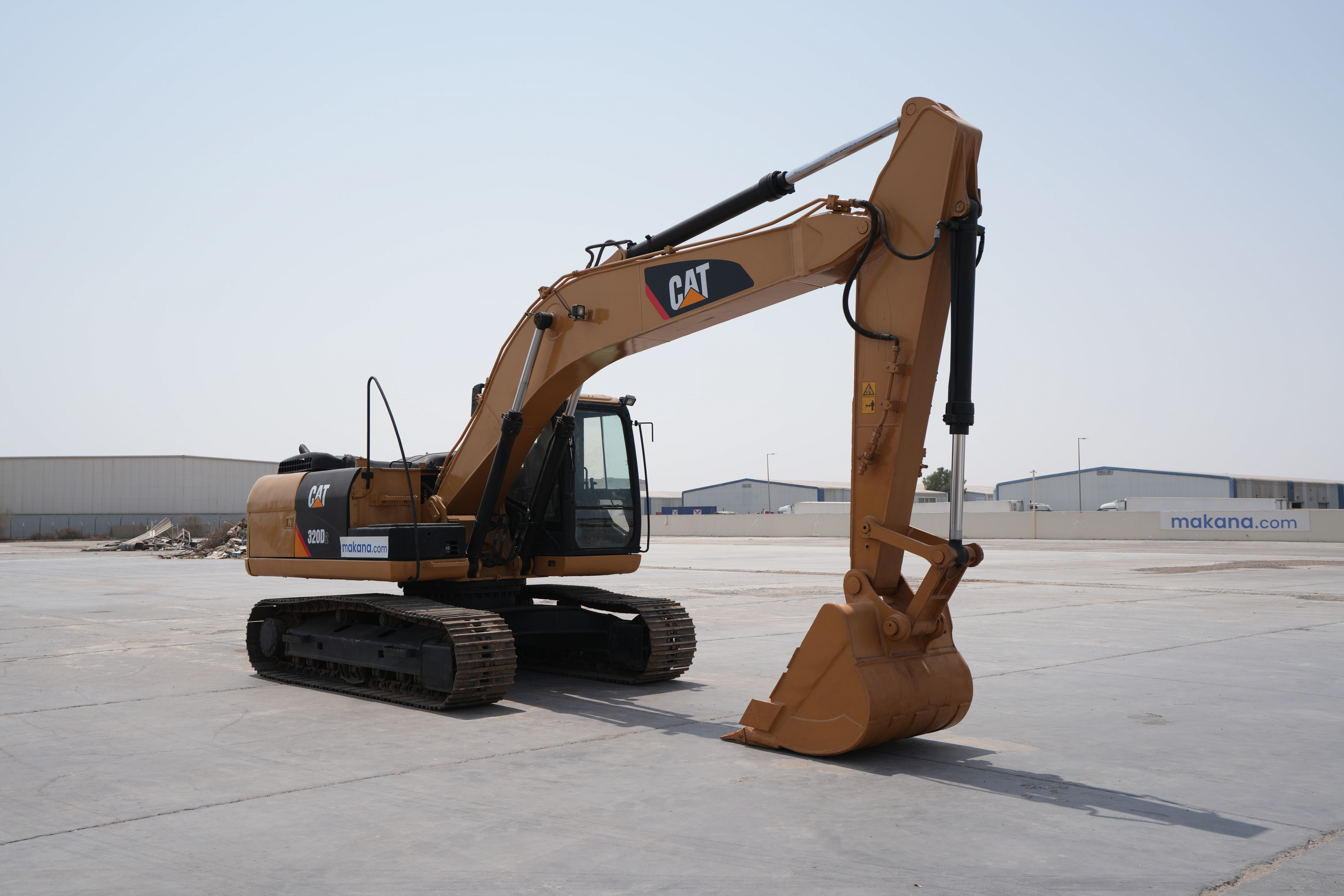 Product-Cat 320D2 medium excavator-exterior