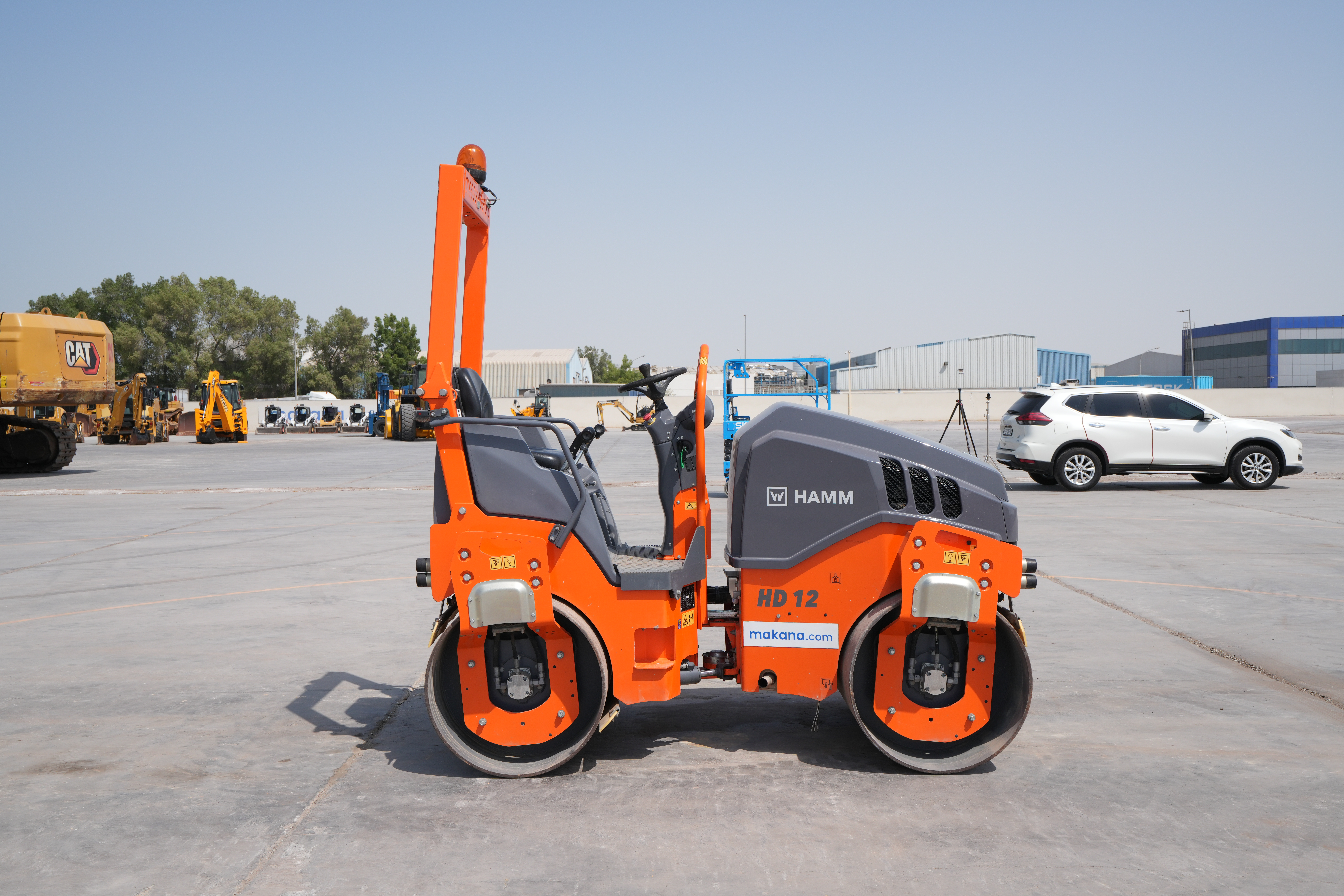 SRC-002-Hamm-HD-12-VV-tandem-roller-exterior-right-side-view