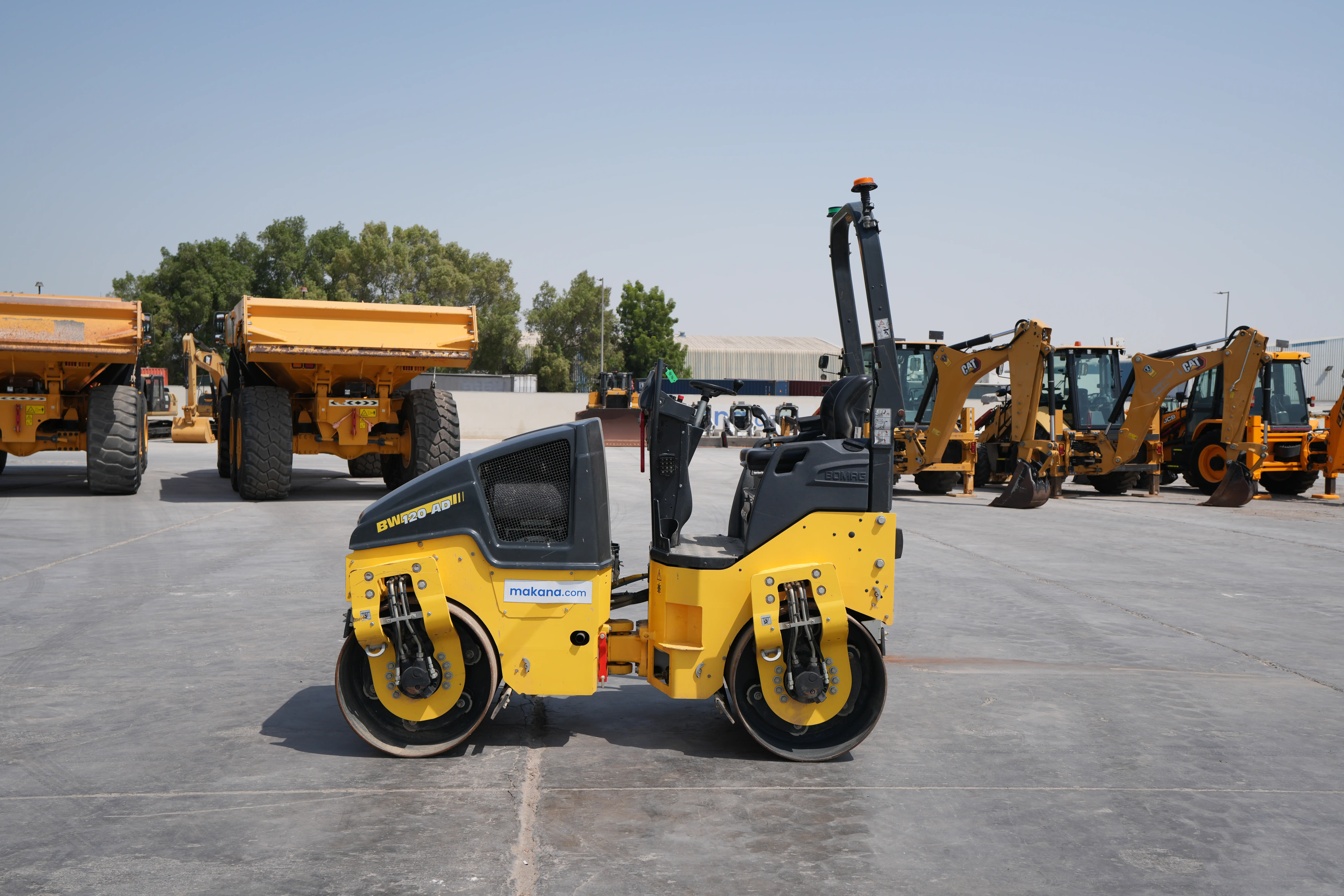 SRC-004-Bomag-BW-120-AD-5-tandem-roller-exterior-left-side-view