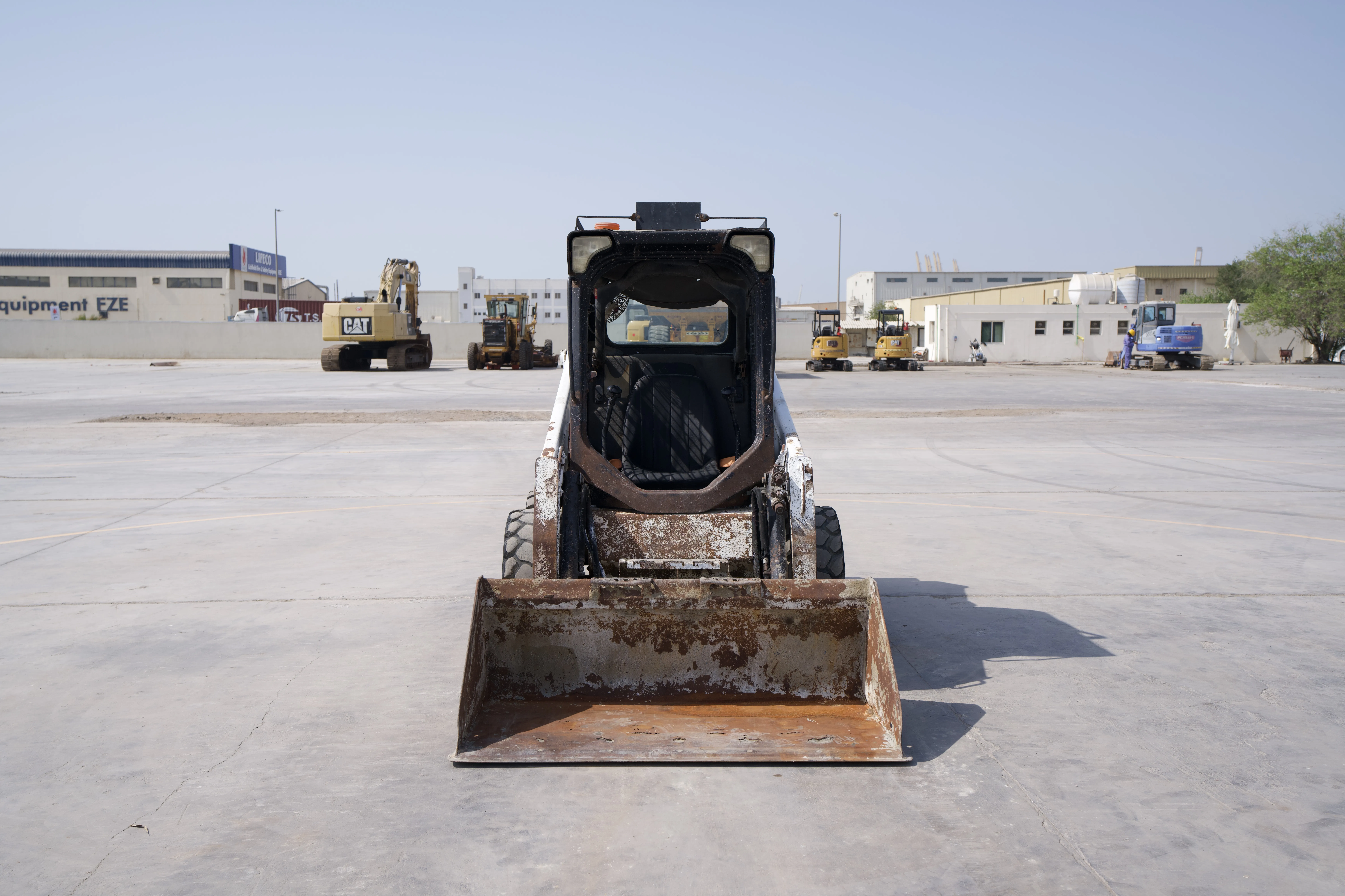 SSL-011-Bobcat-S450-skid-steer-loader-exterior-front-view