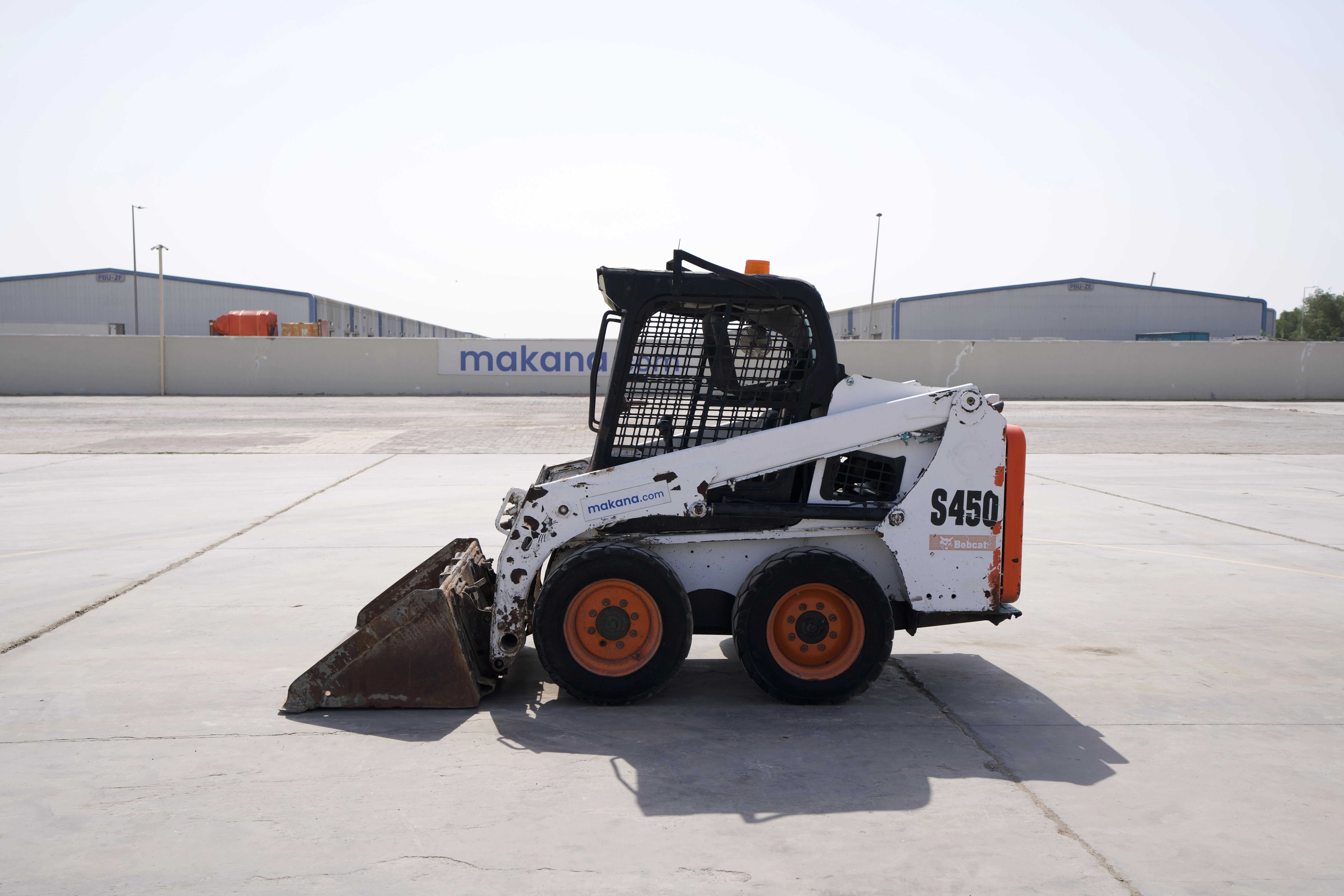 SSL-011-Bobcat-S450-skid-steer-loader-exterior-left-side-view