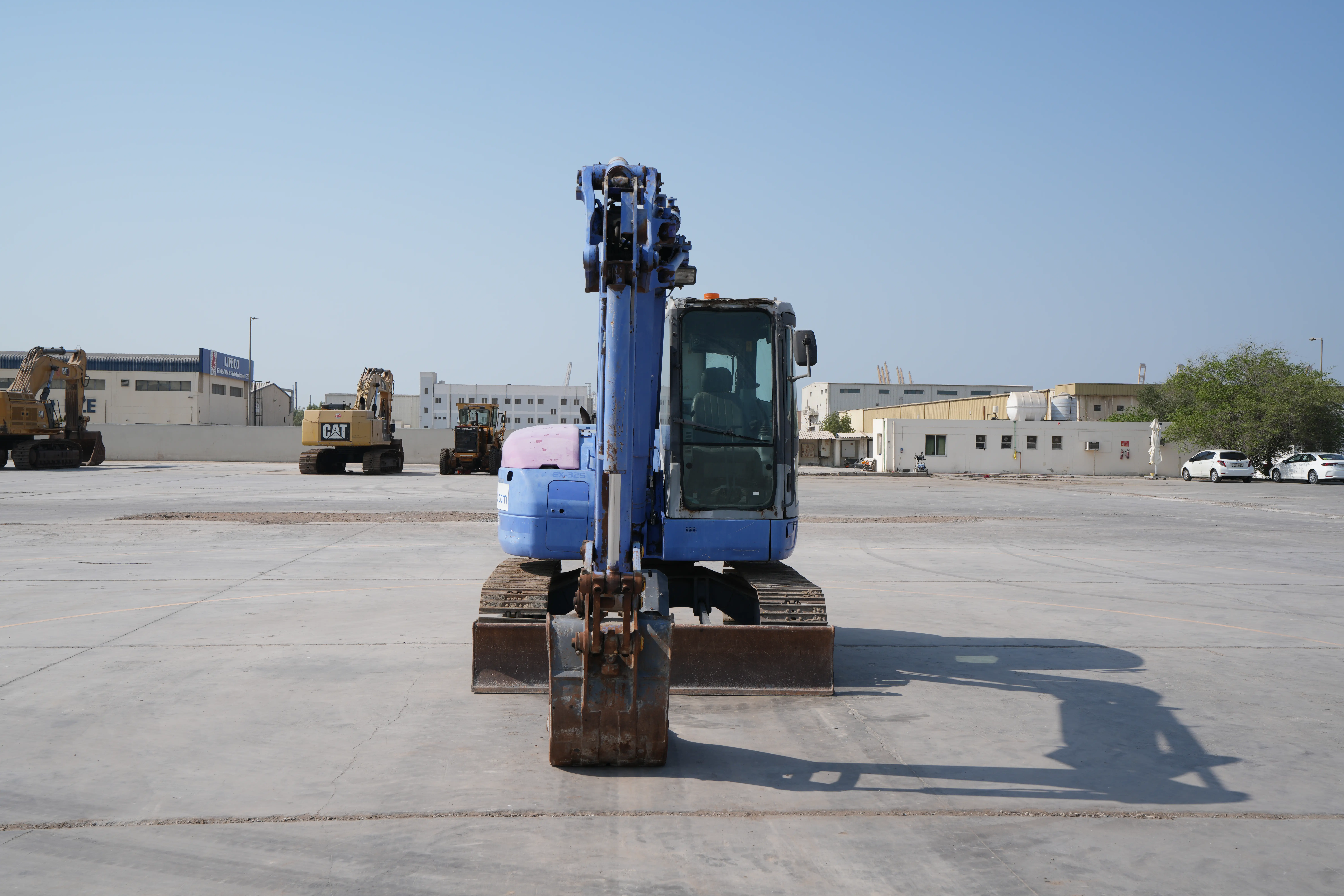 MNX-005-Komatsu-PC78UU-6-mini-excavator-exterior-front-view