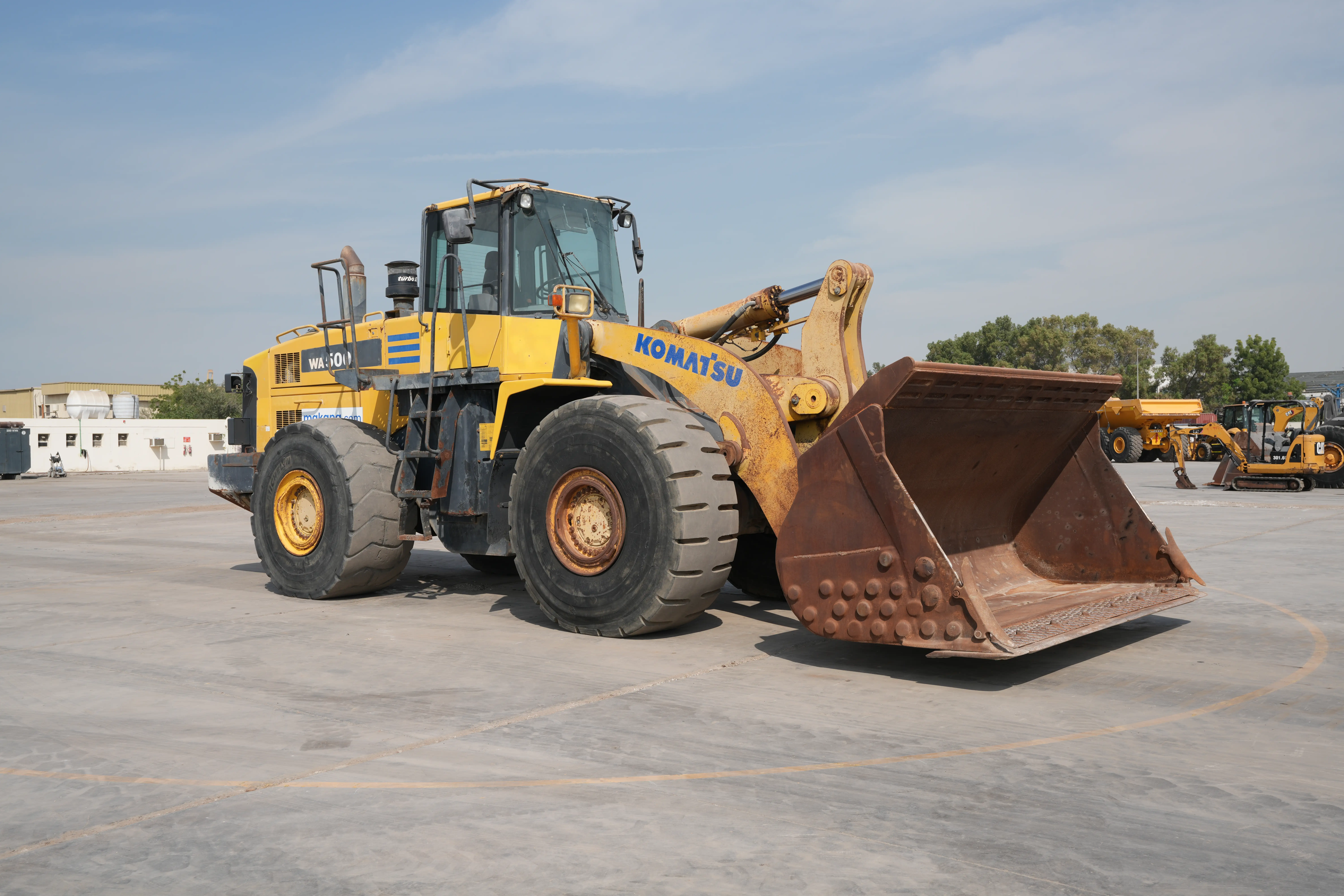 Product-Komatsu WA500-6 wheel loader-exterior