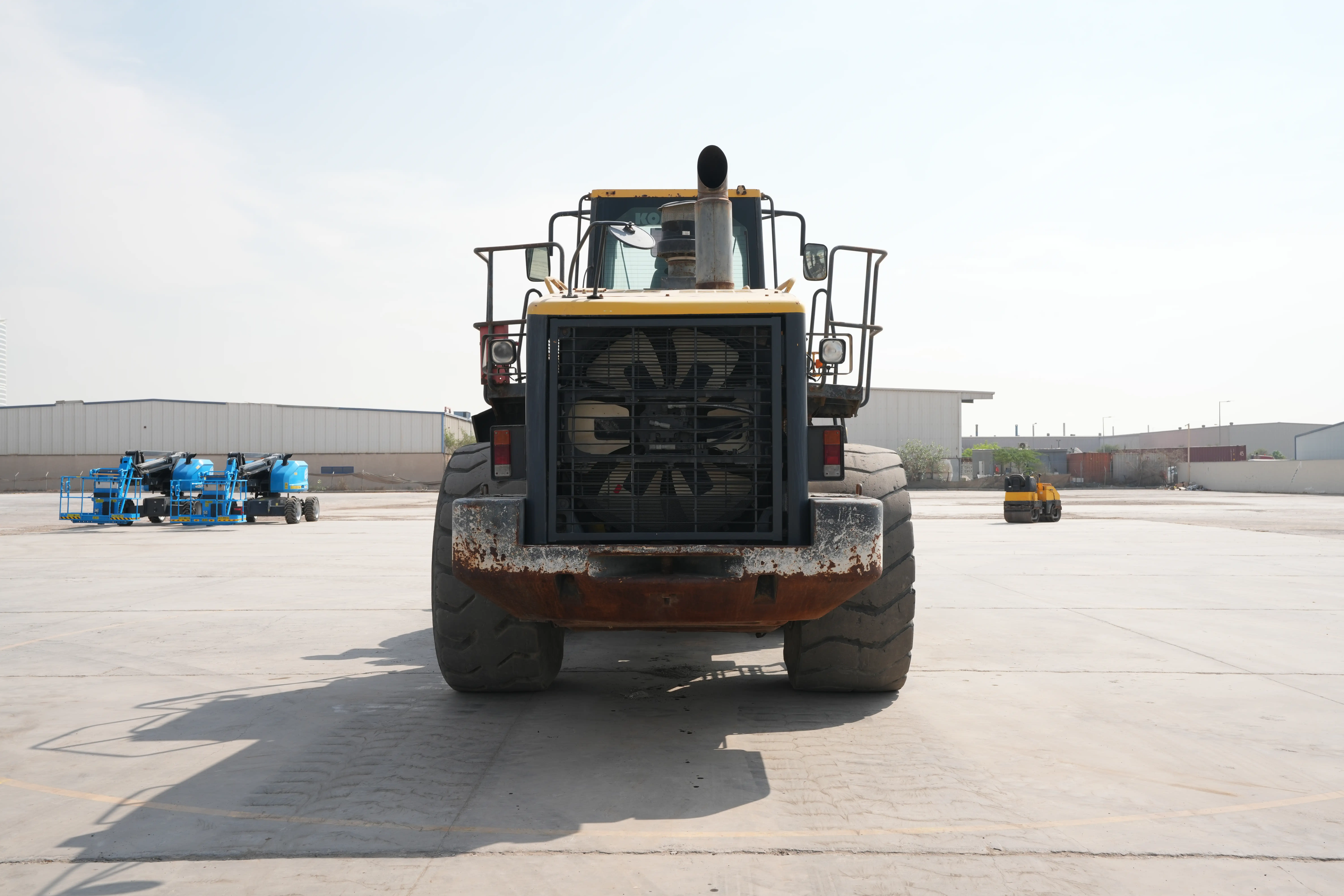 Product-Komatsu WA500-6 wheel loader-exterior