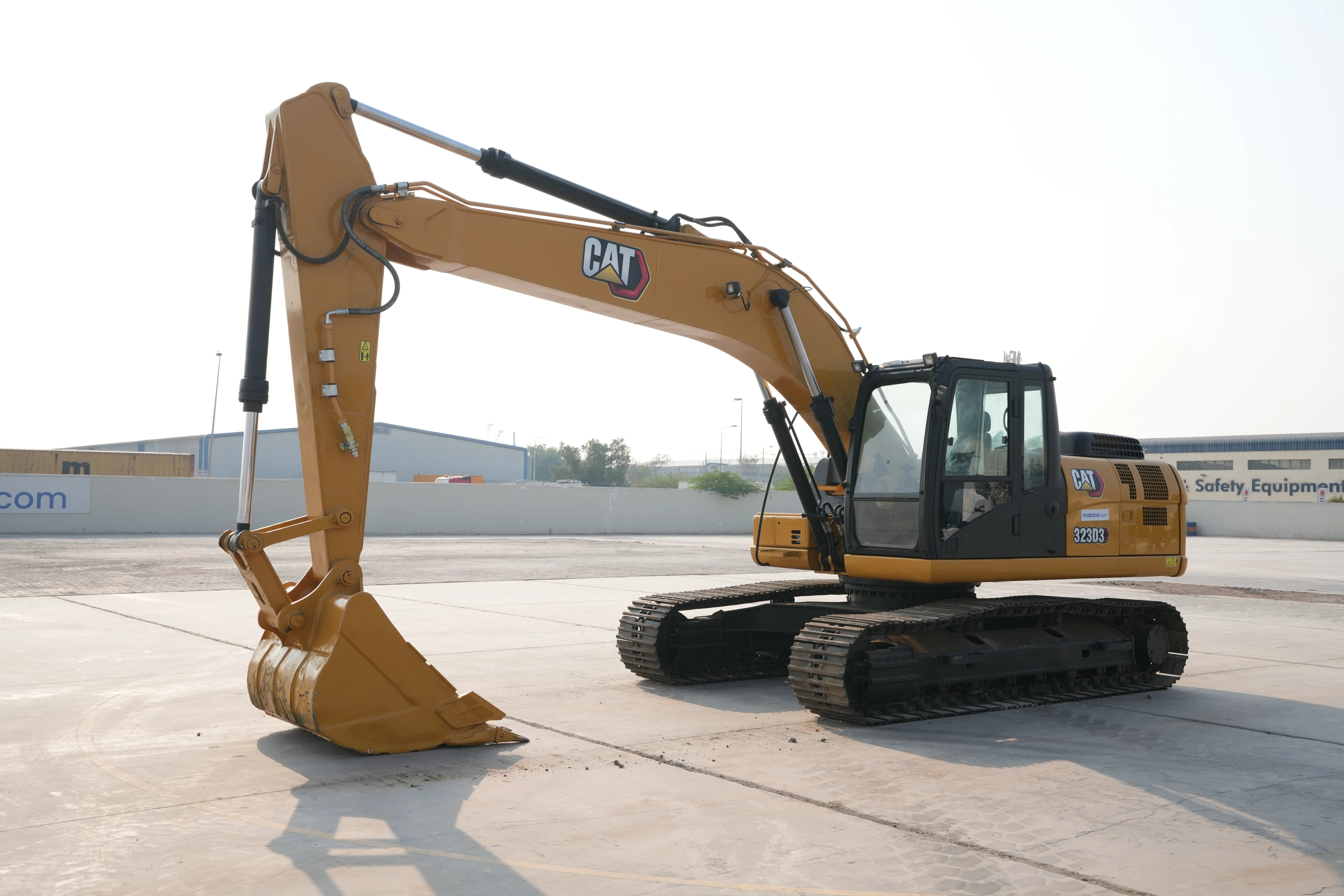Product-Cat 323D3 medium excavator-exterior